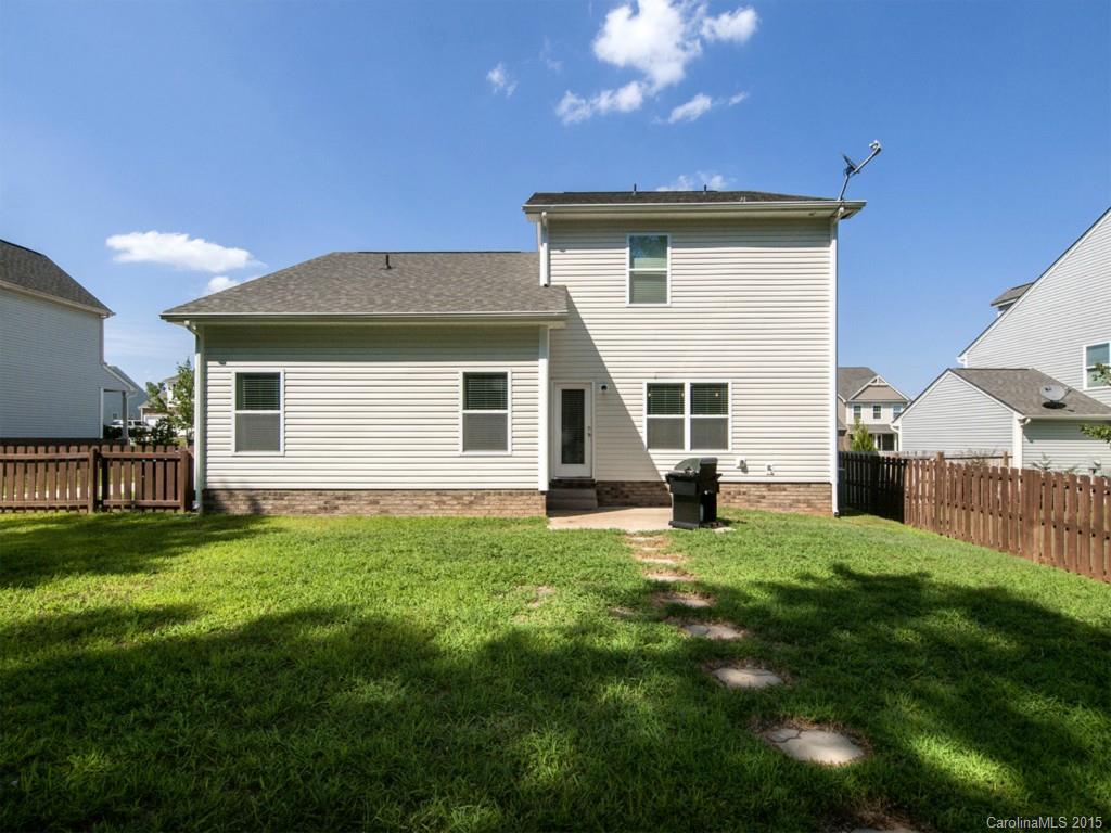 Ellis Pond - Residential