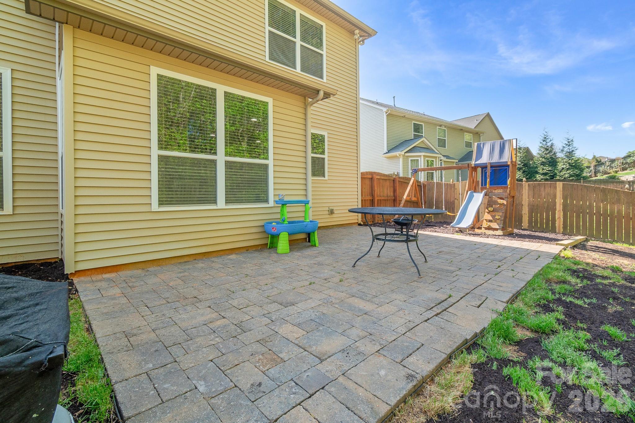 Reunion - Residential