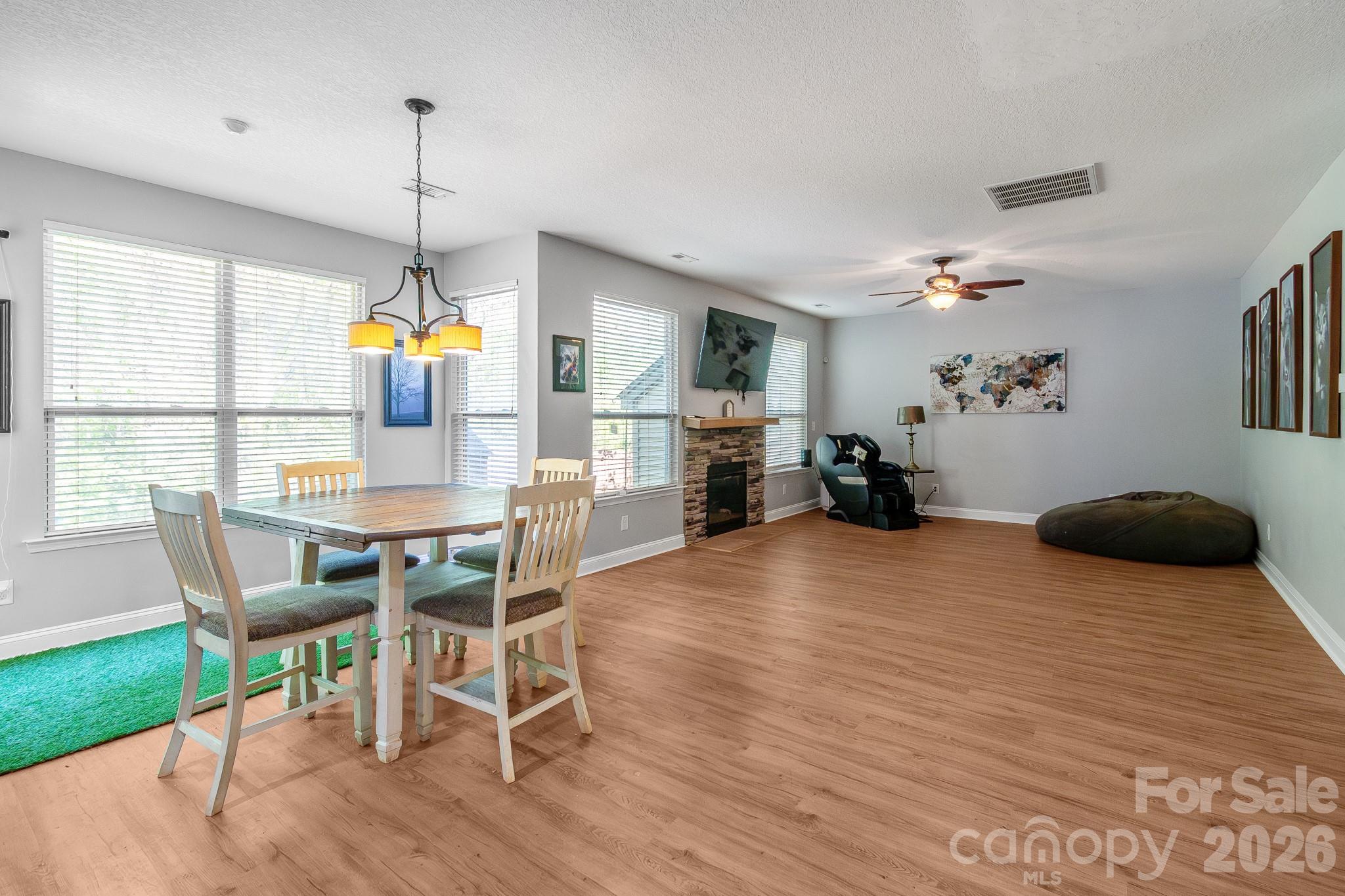 Reunion - Residential