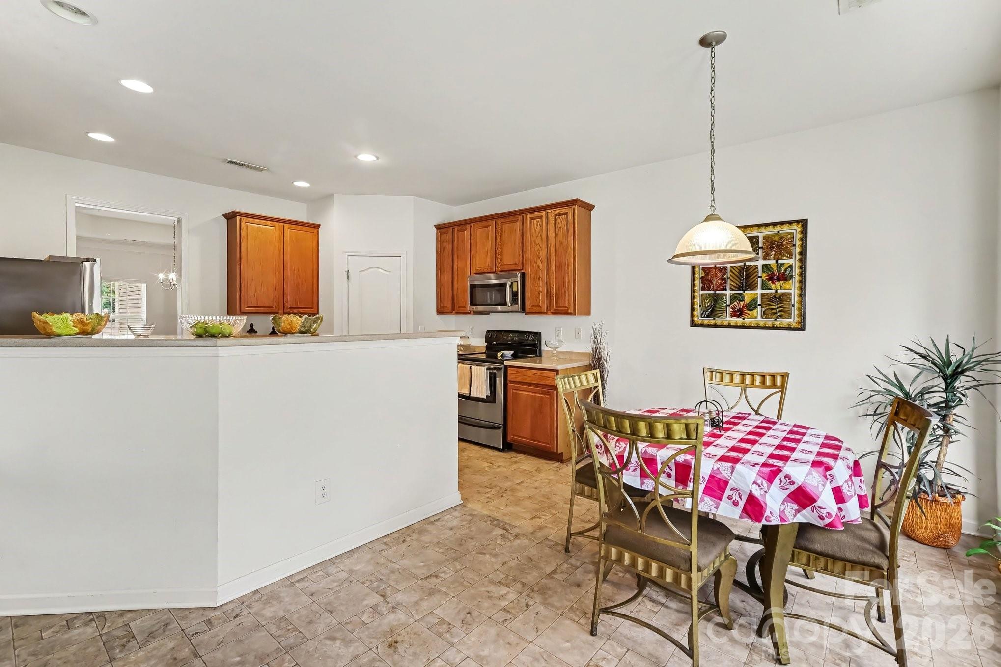 Davis Meadows - Residential