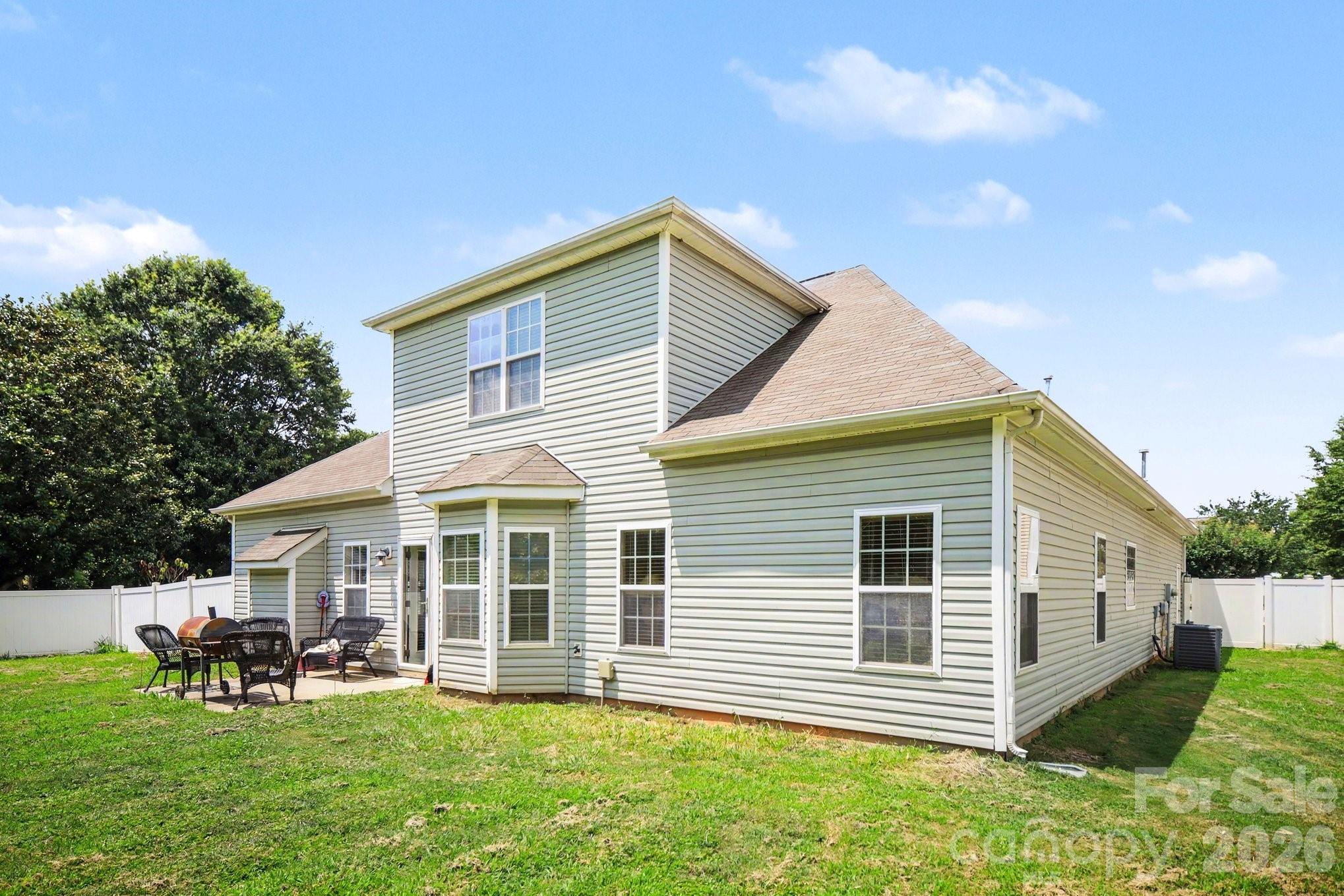 Davis Meadows - Residential
