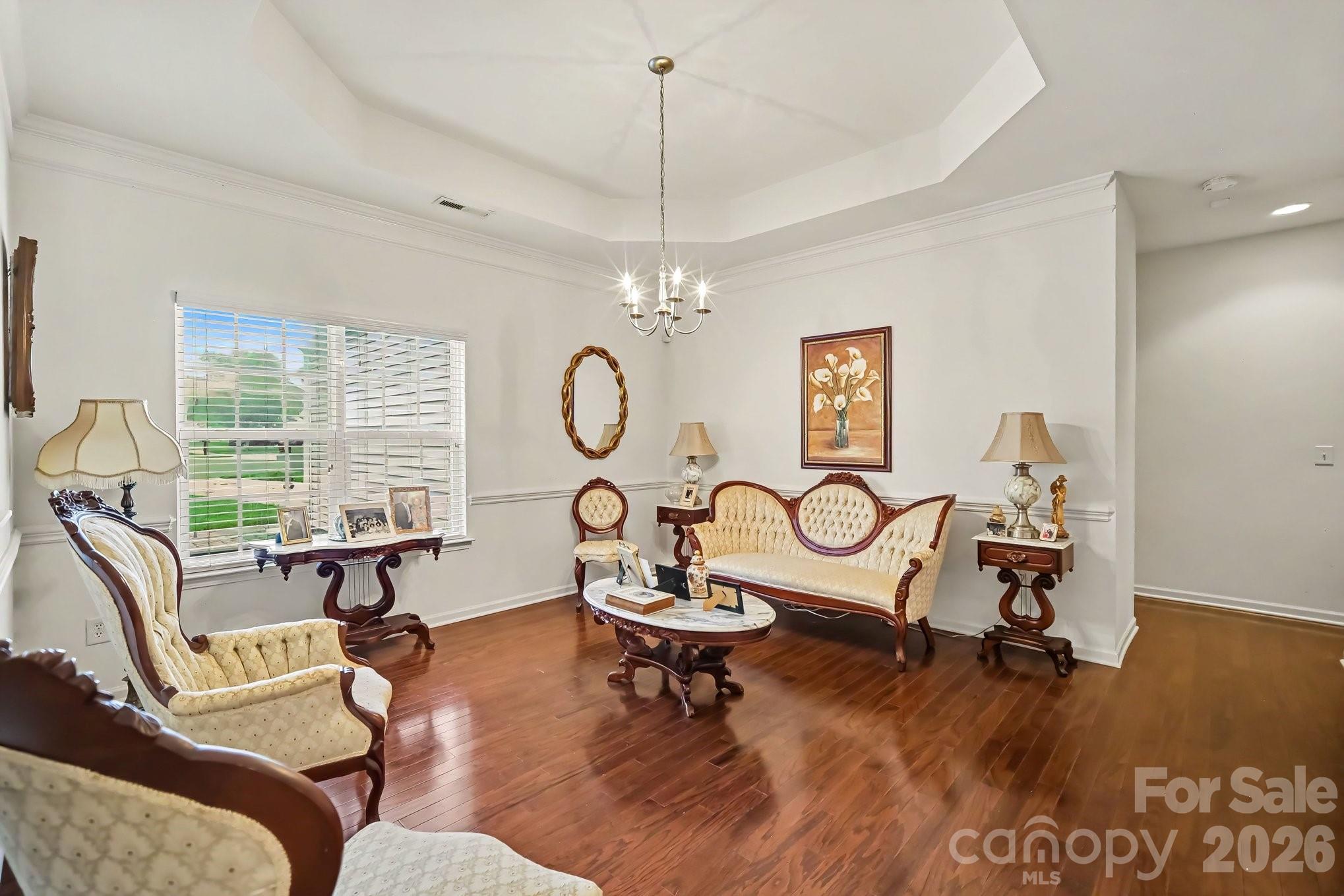 Davis Meadows - Residential