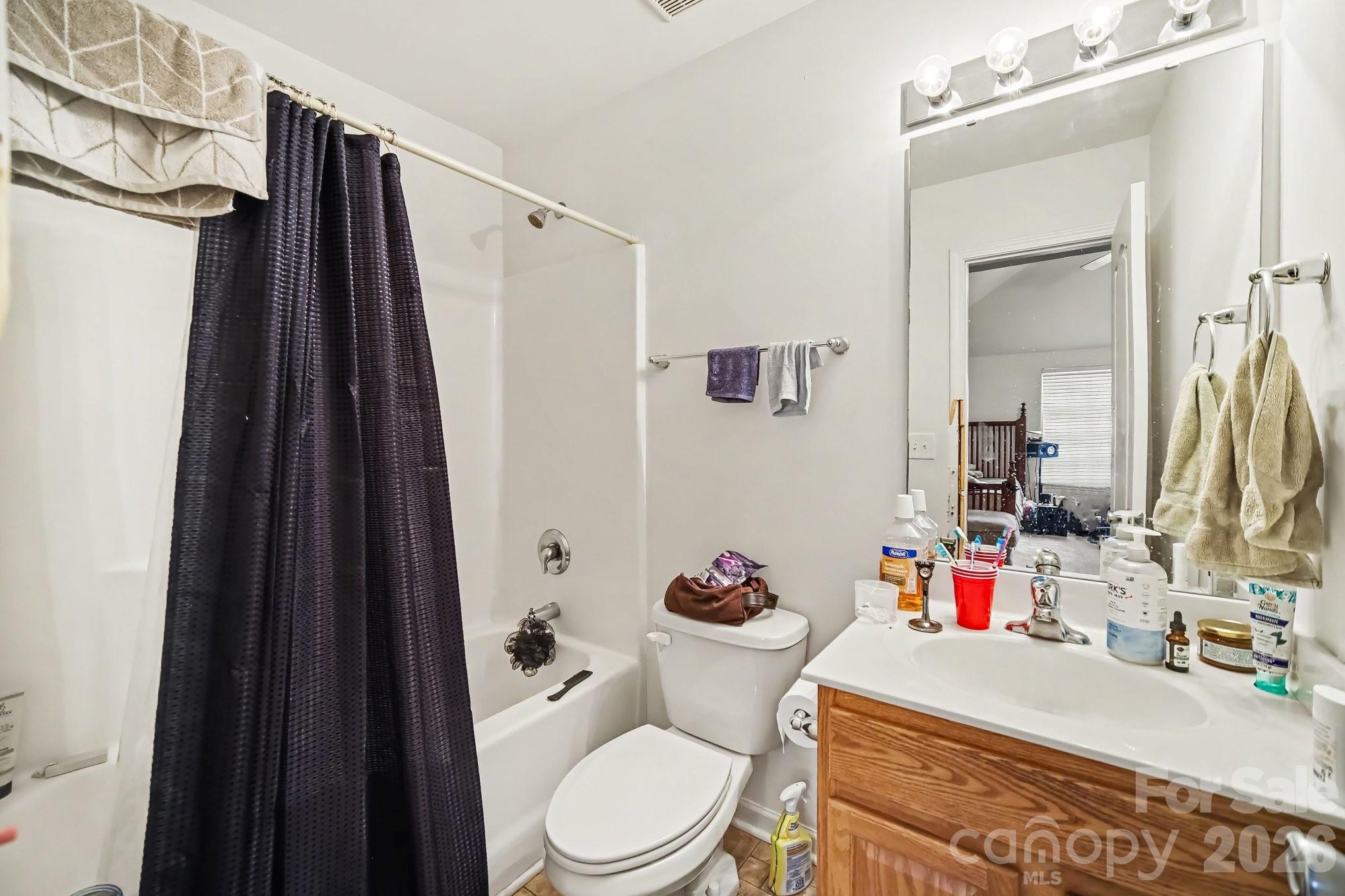 Davis Meadows - Residential