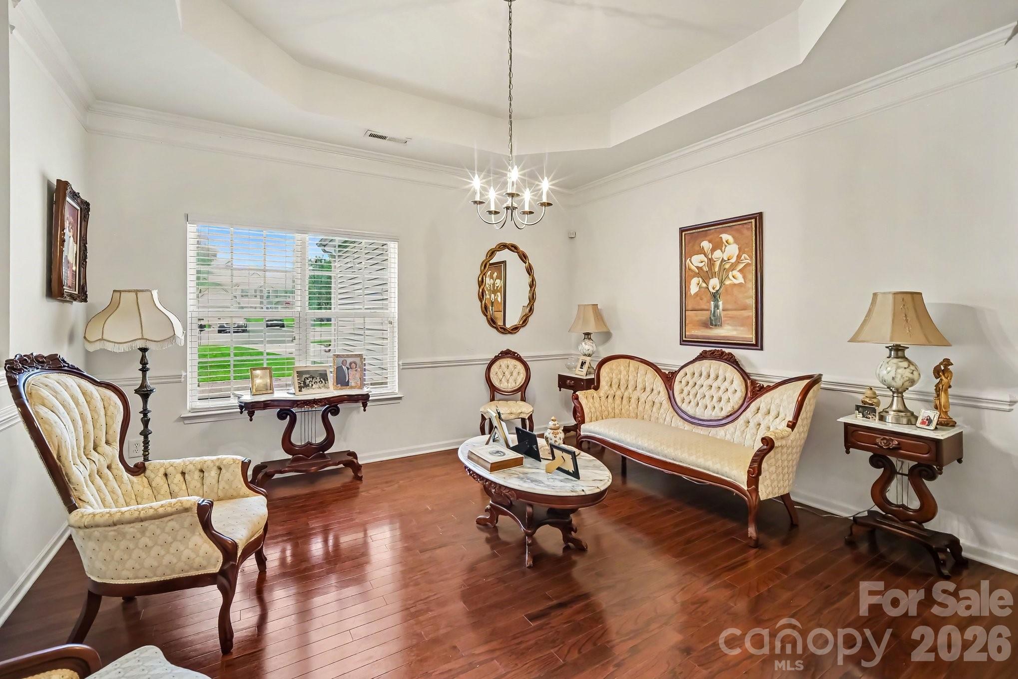 Davis Meadows - Residential