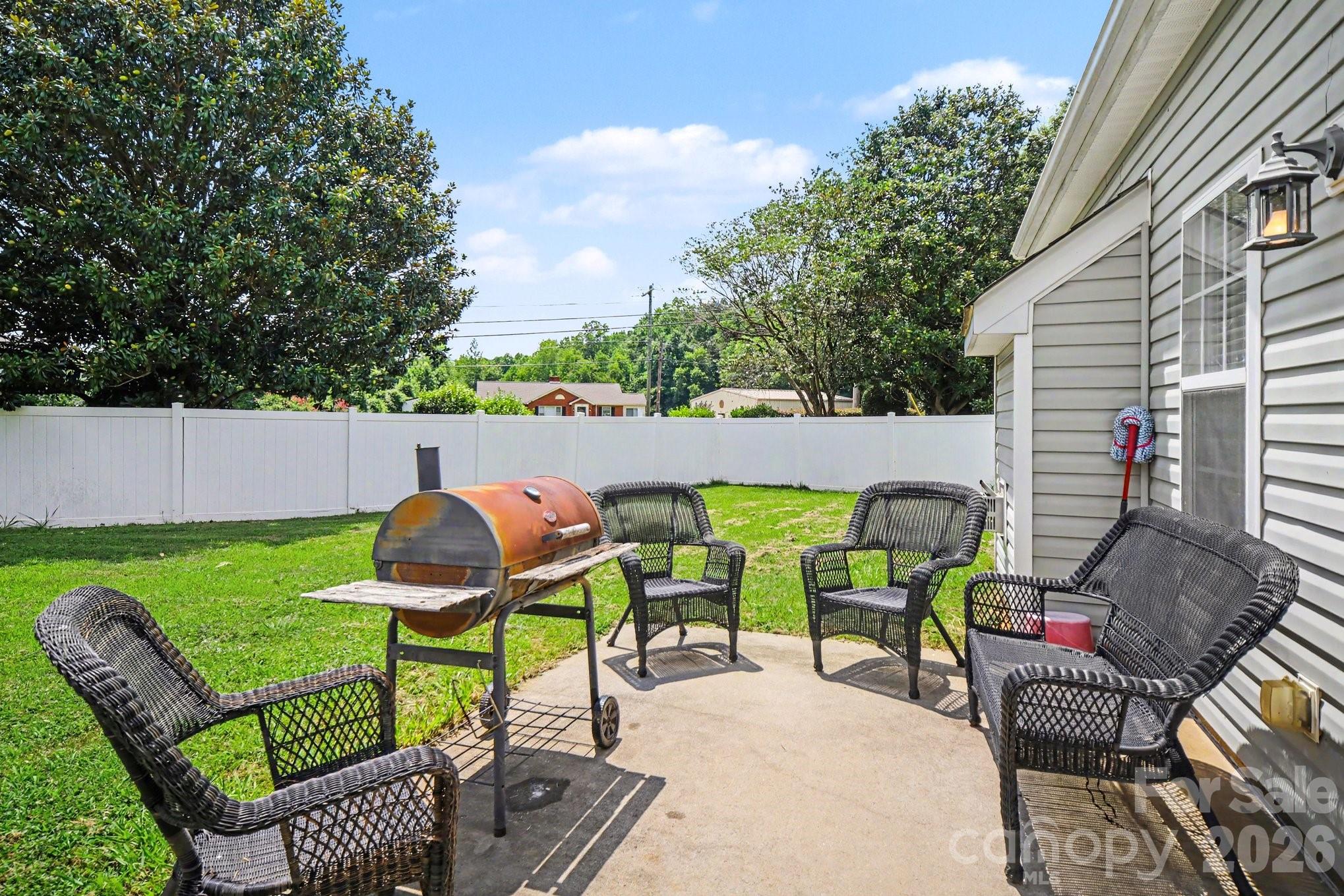 Davis Meadows - Residential