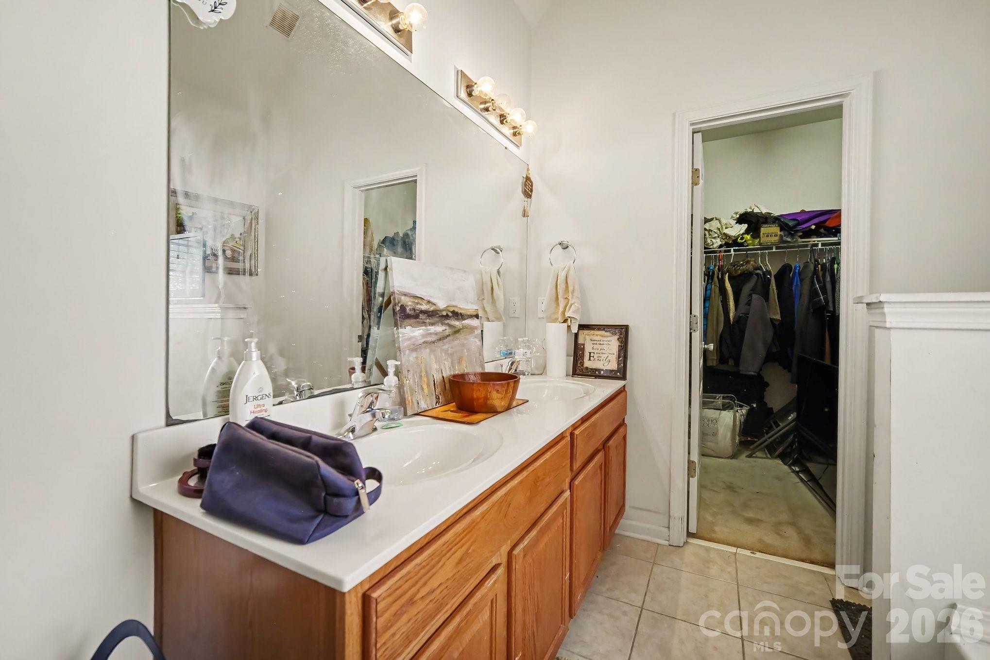 Davis Meadows - Residential