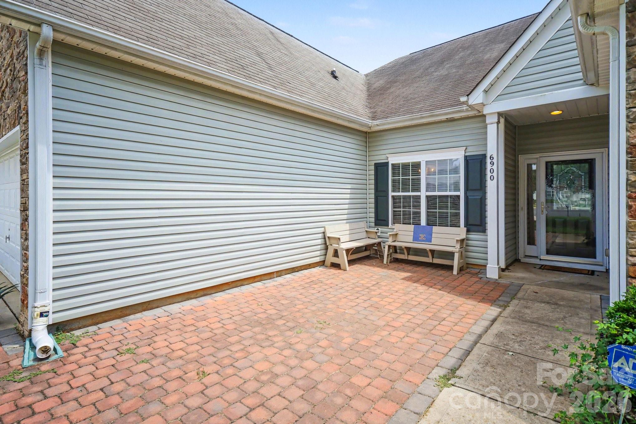 Davis Meadows - Residential