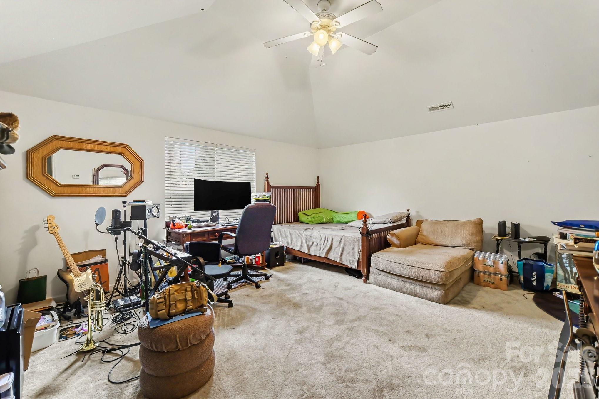 Davis Meadows - Residential