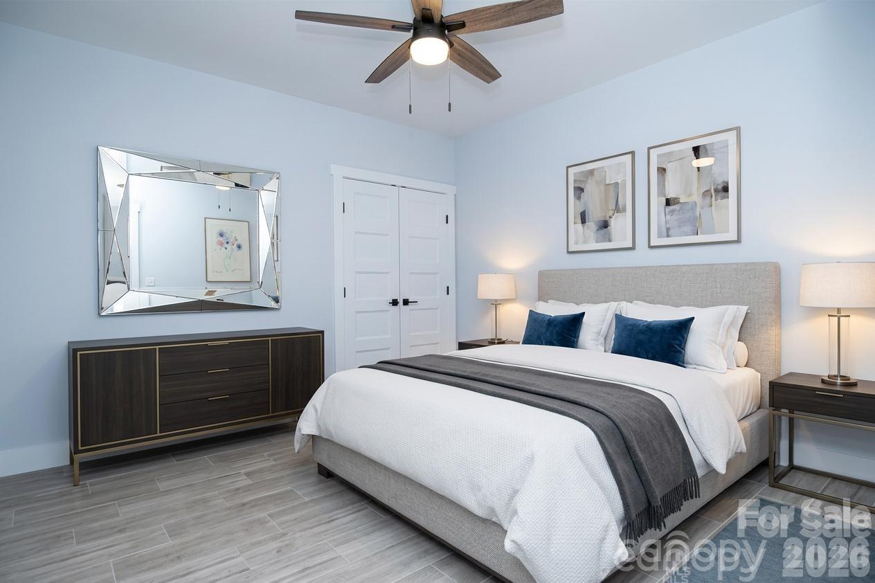 Paradise Harbor - Residential