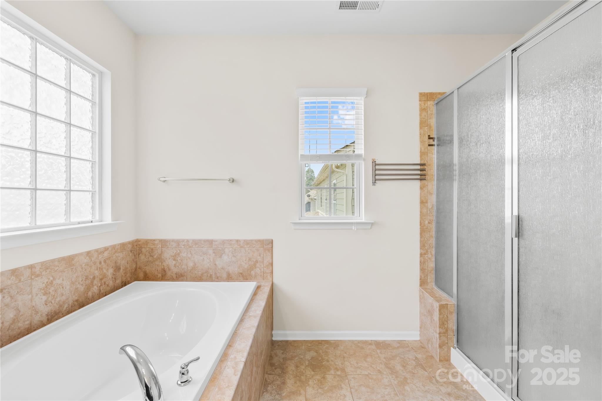 Hawks Creek - Residential