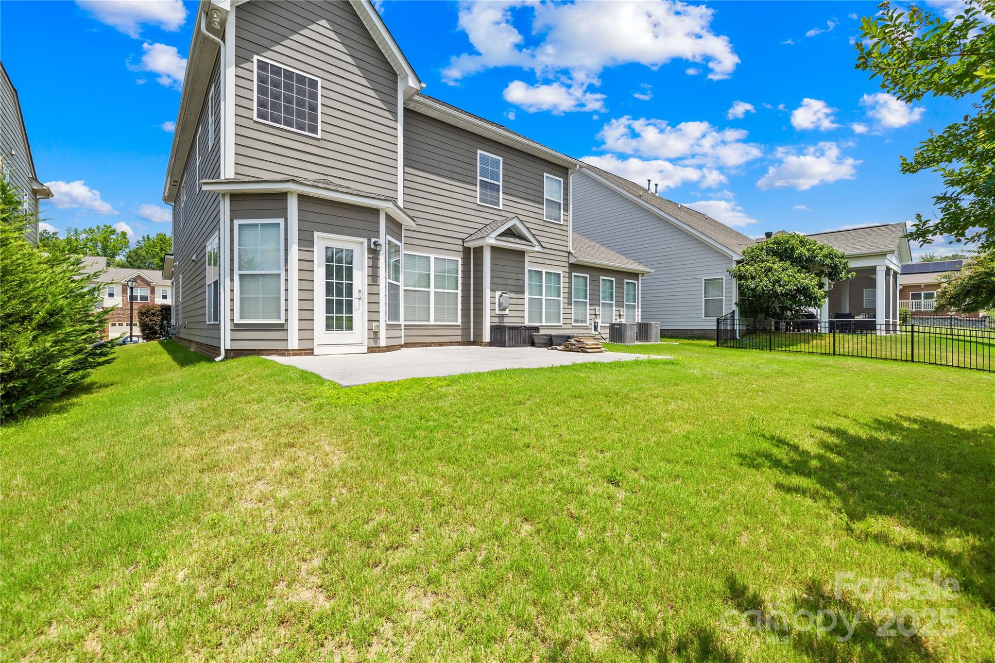 Hawks Creek - Residential