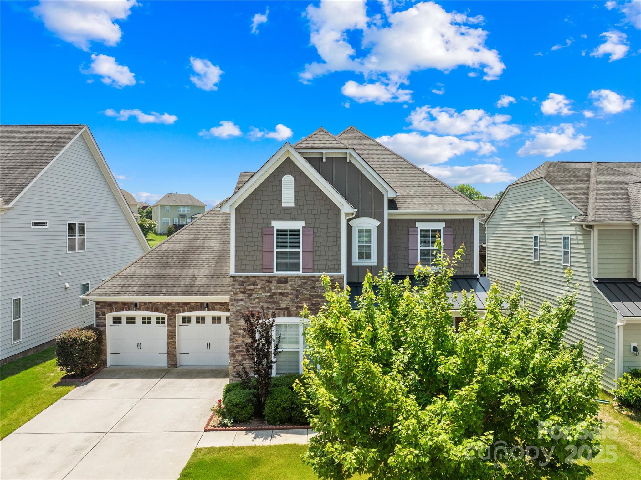 Hawks Creek - Residential