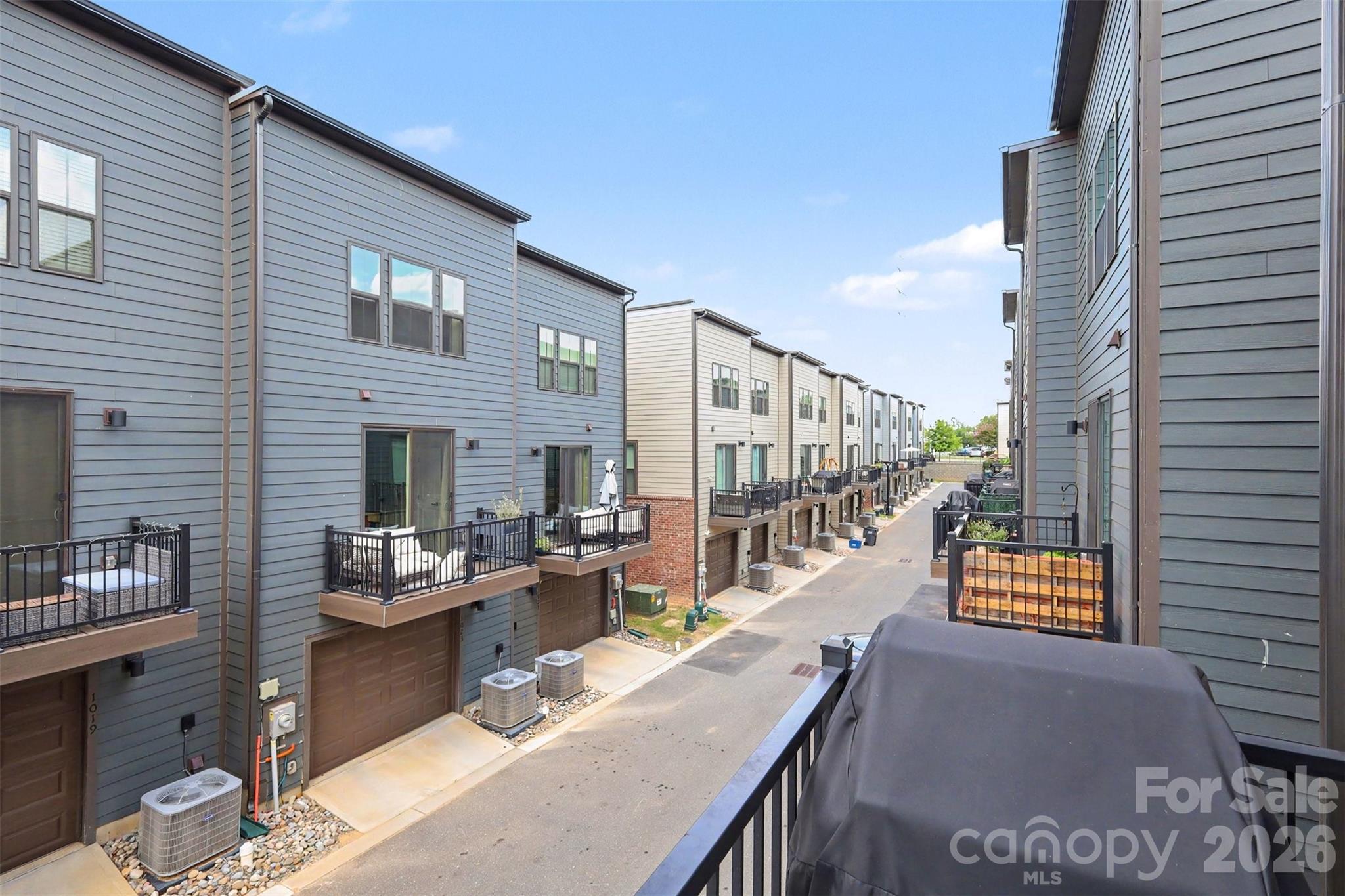 Southrail Station - Residential