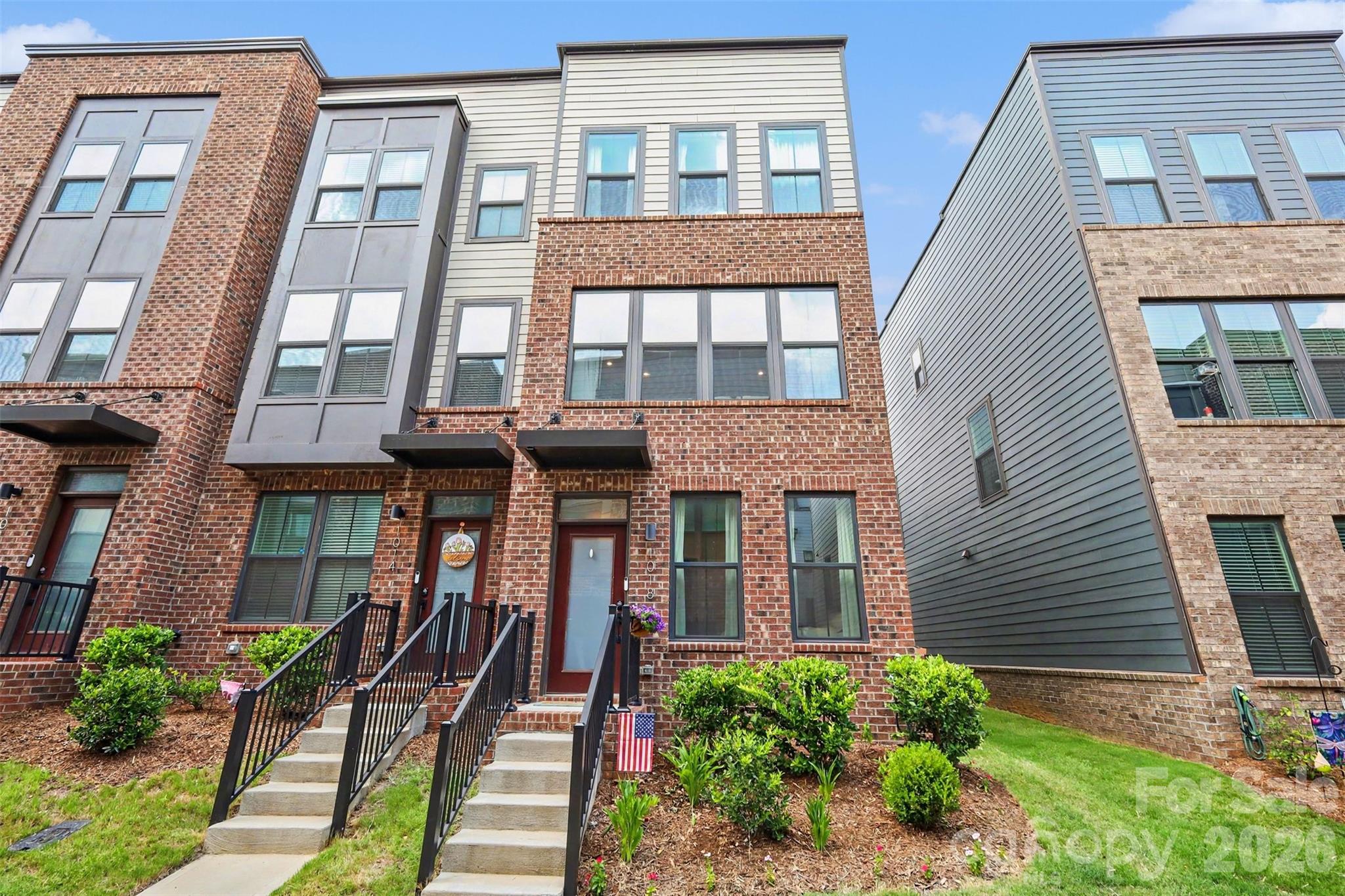 Southrail Station - Residential