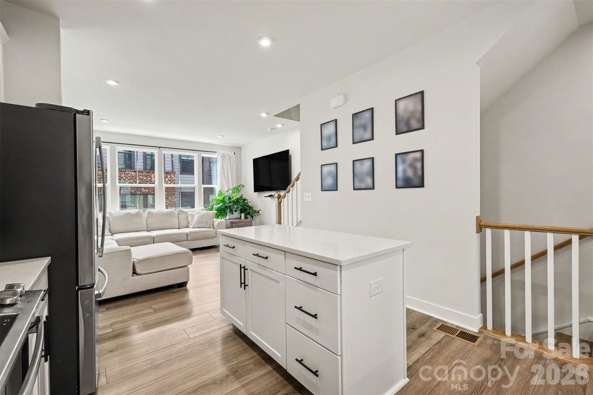 Southrail Station - Residential