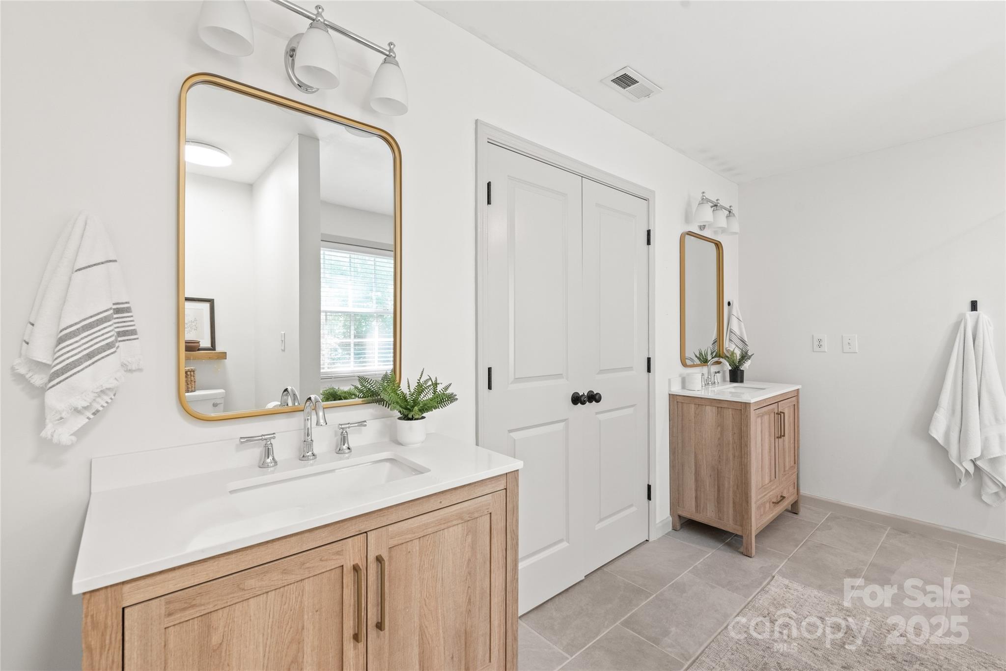 Knightsbridge - Residential