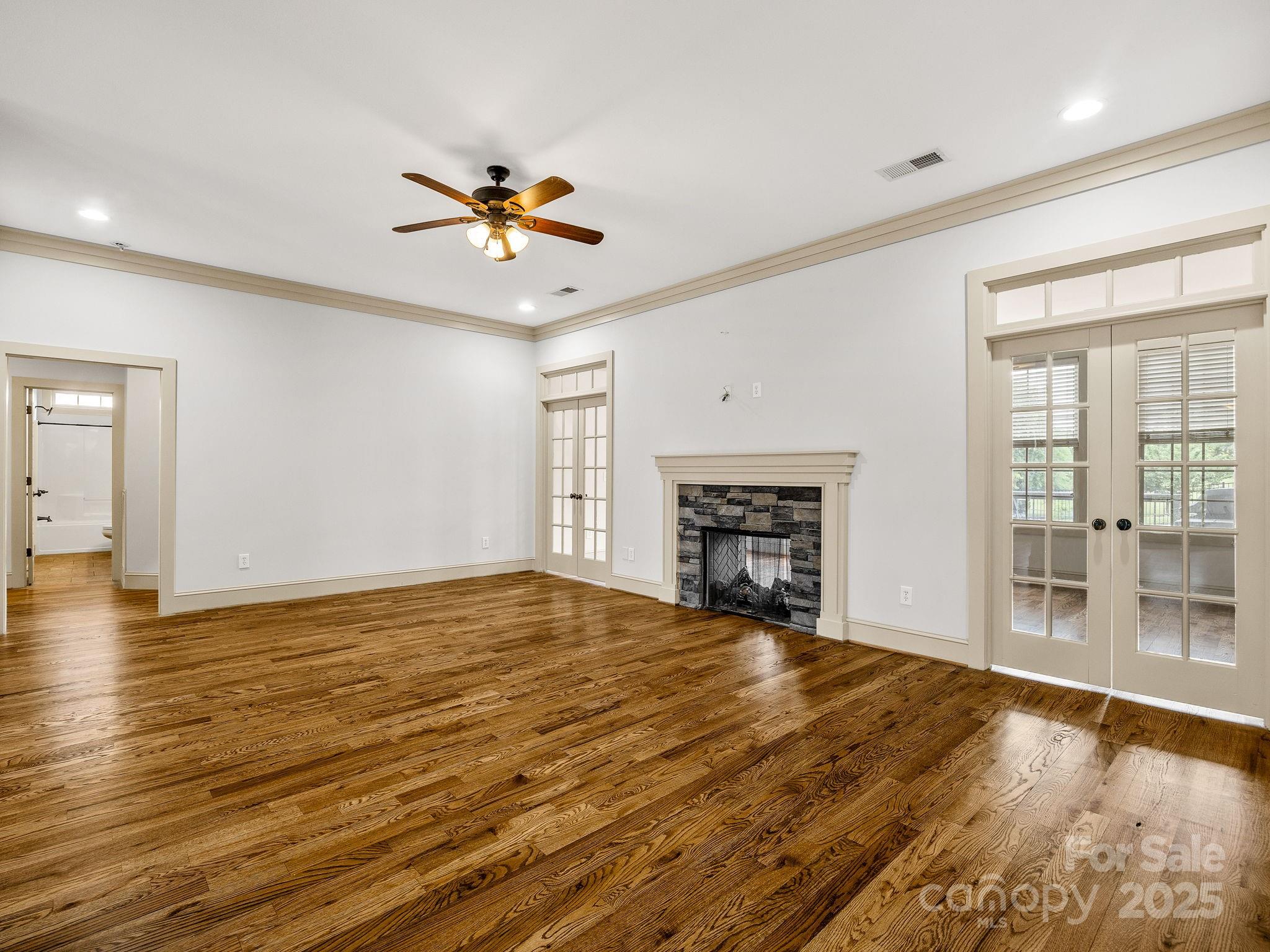 The Crossing at Cherokee National - Residential