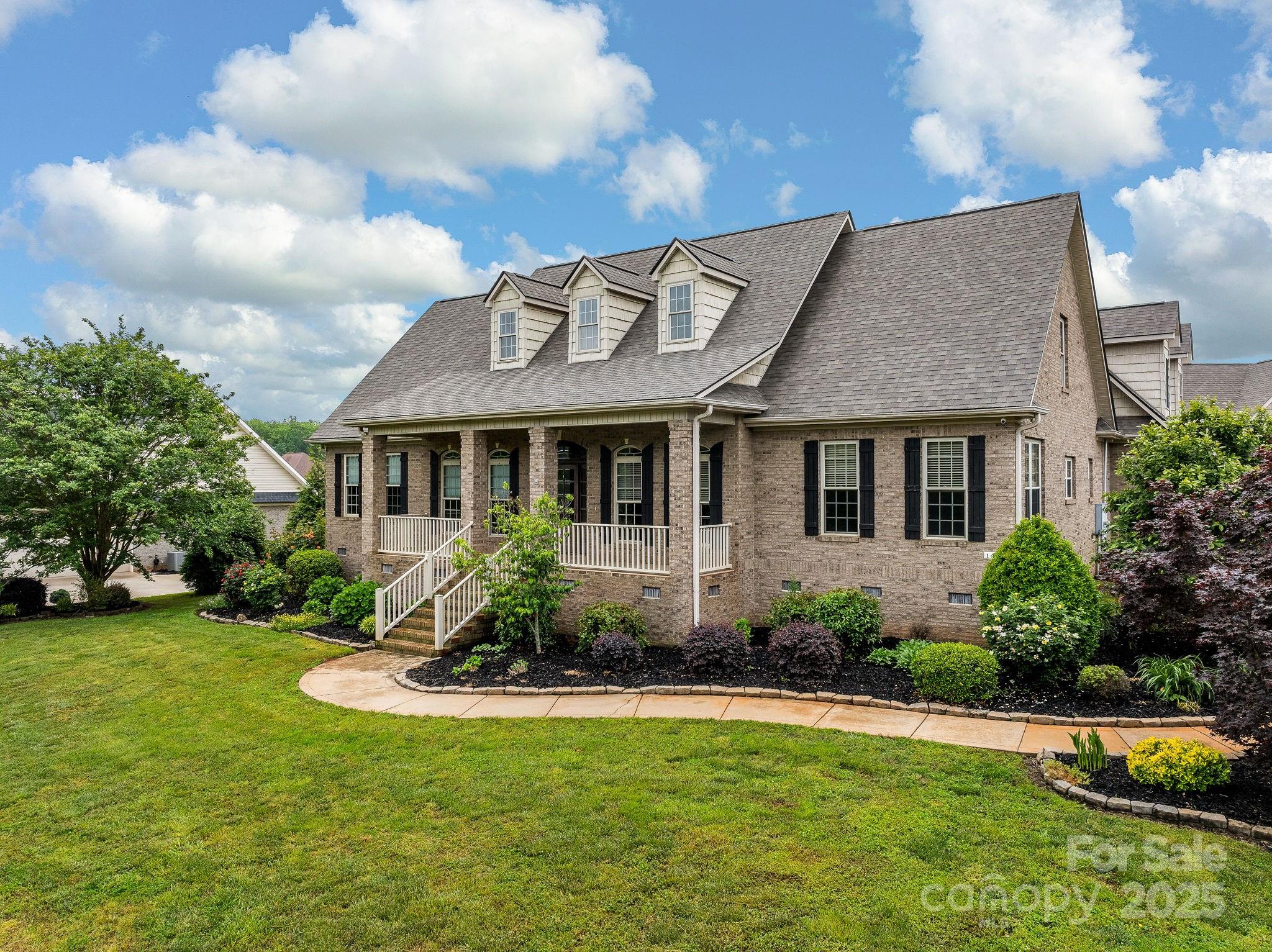 The Crossing at Cherokee National - Residential