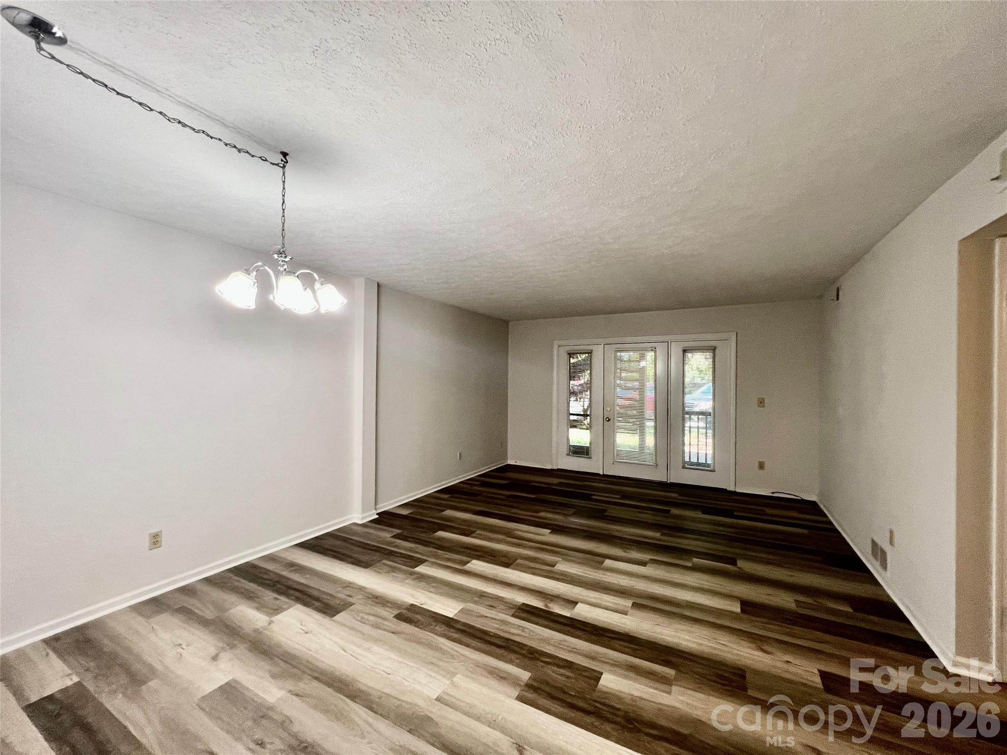 Holly Crest - Residential