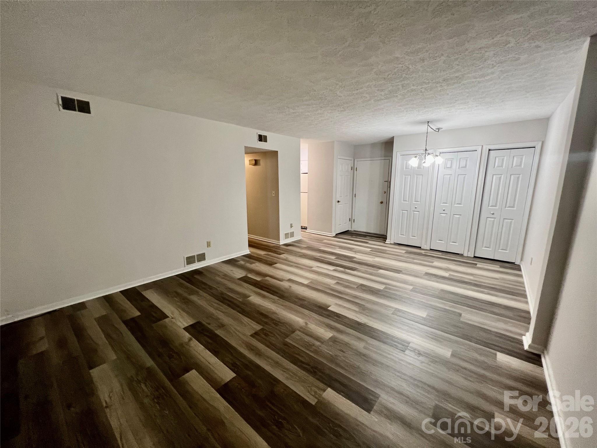 Holly Crest - Residential