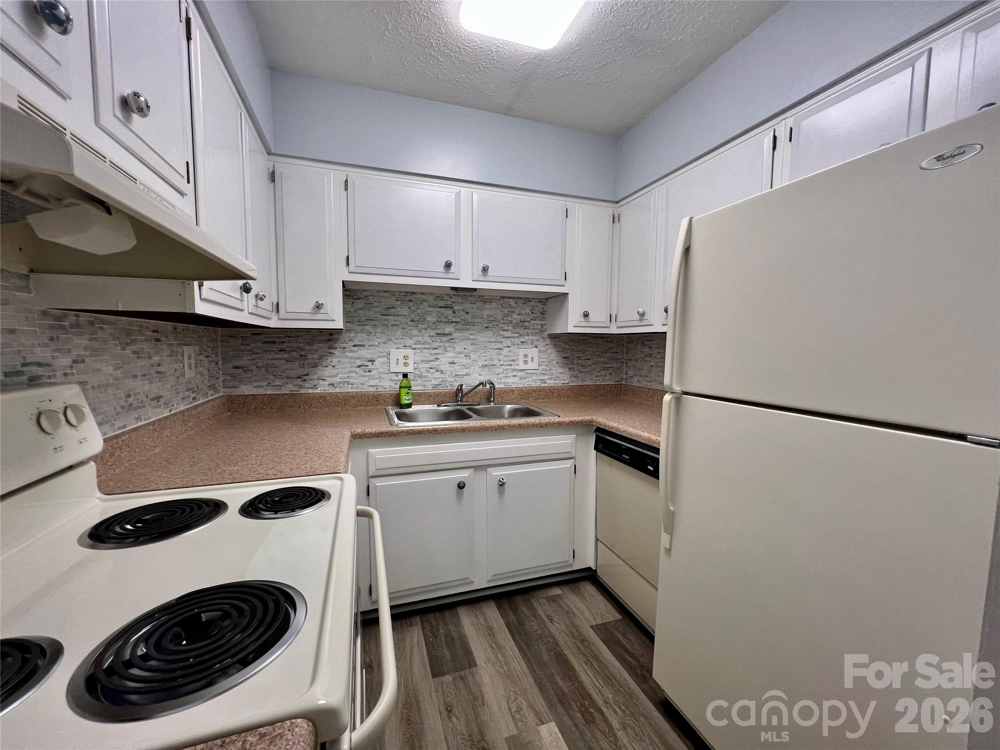 Holly Crest - Residential