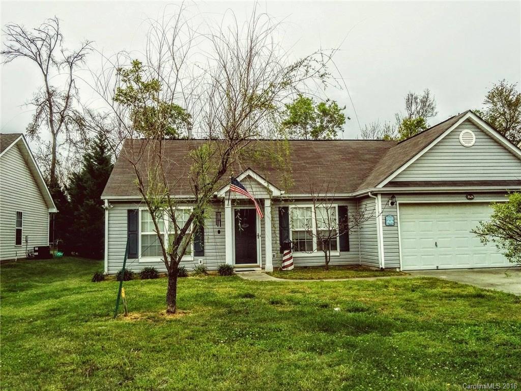 Adorable ranch in desirable neighborhood! Great vaulted ceilings in the family room, nice sized eat in kitchen. Flat private backyard. Home has been freshly painted and new carpets have been installed.