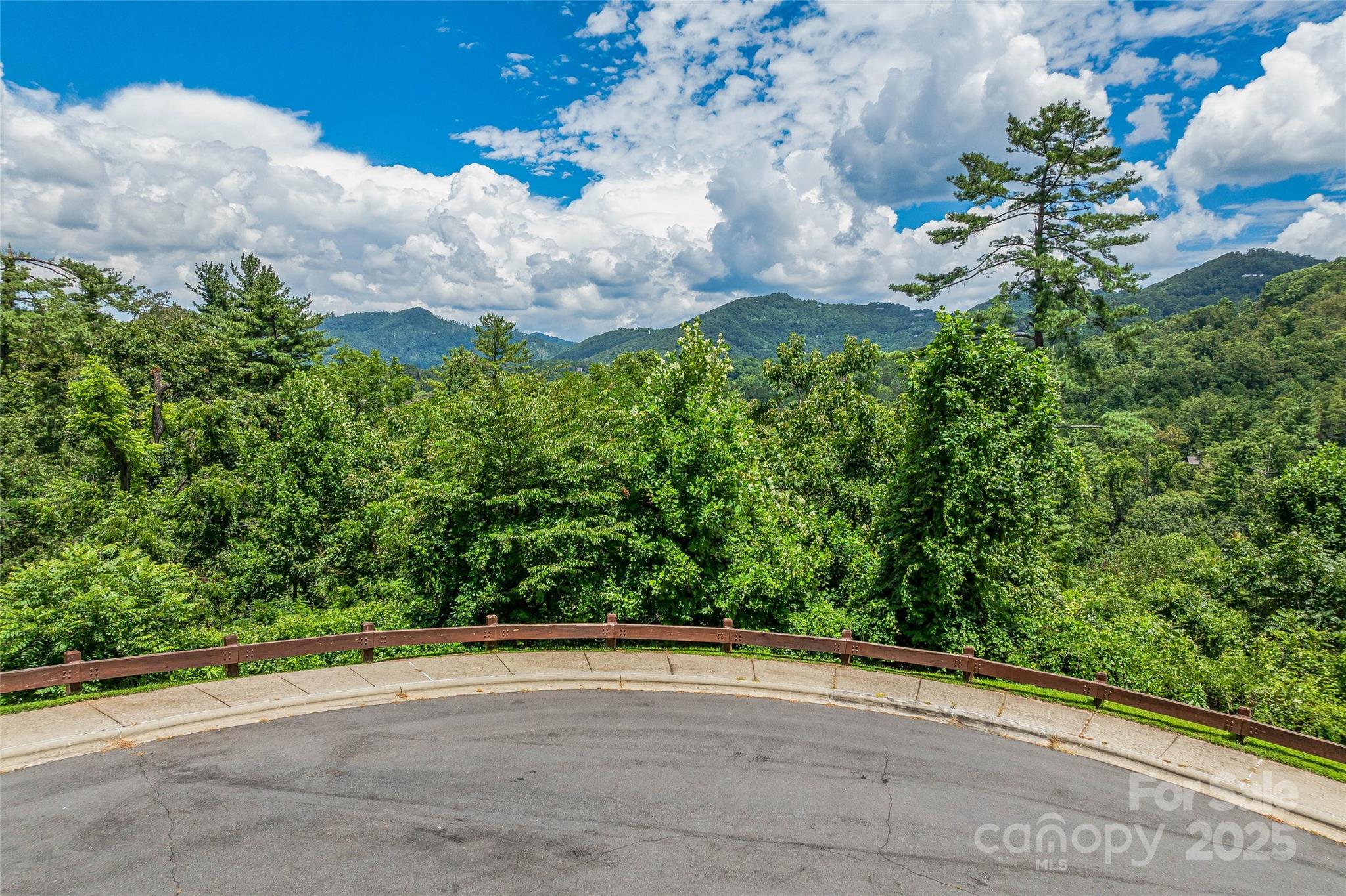Grove Park Cove - Land