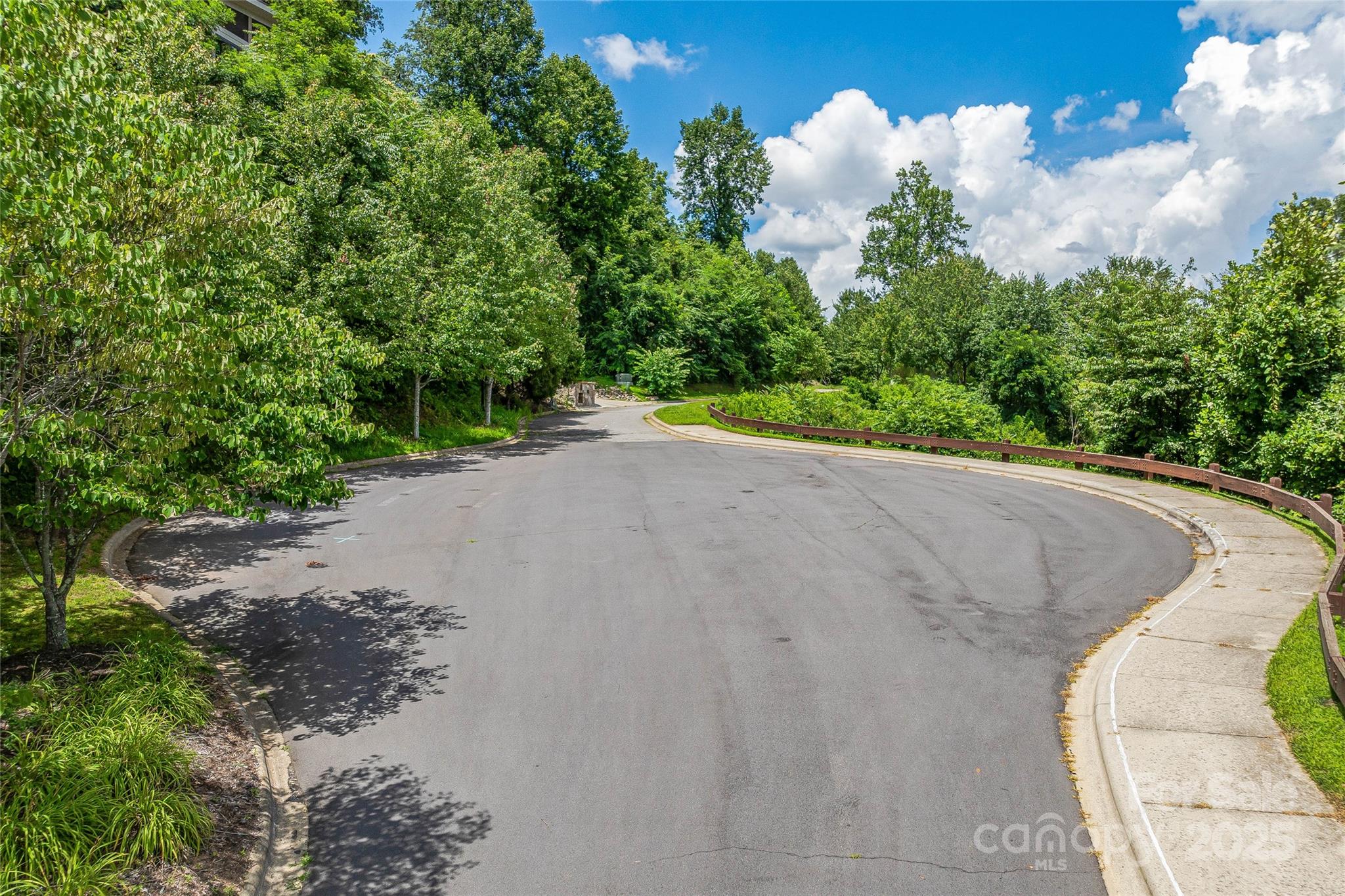 Grove Park Cove - Land