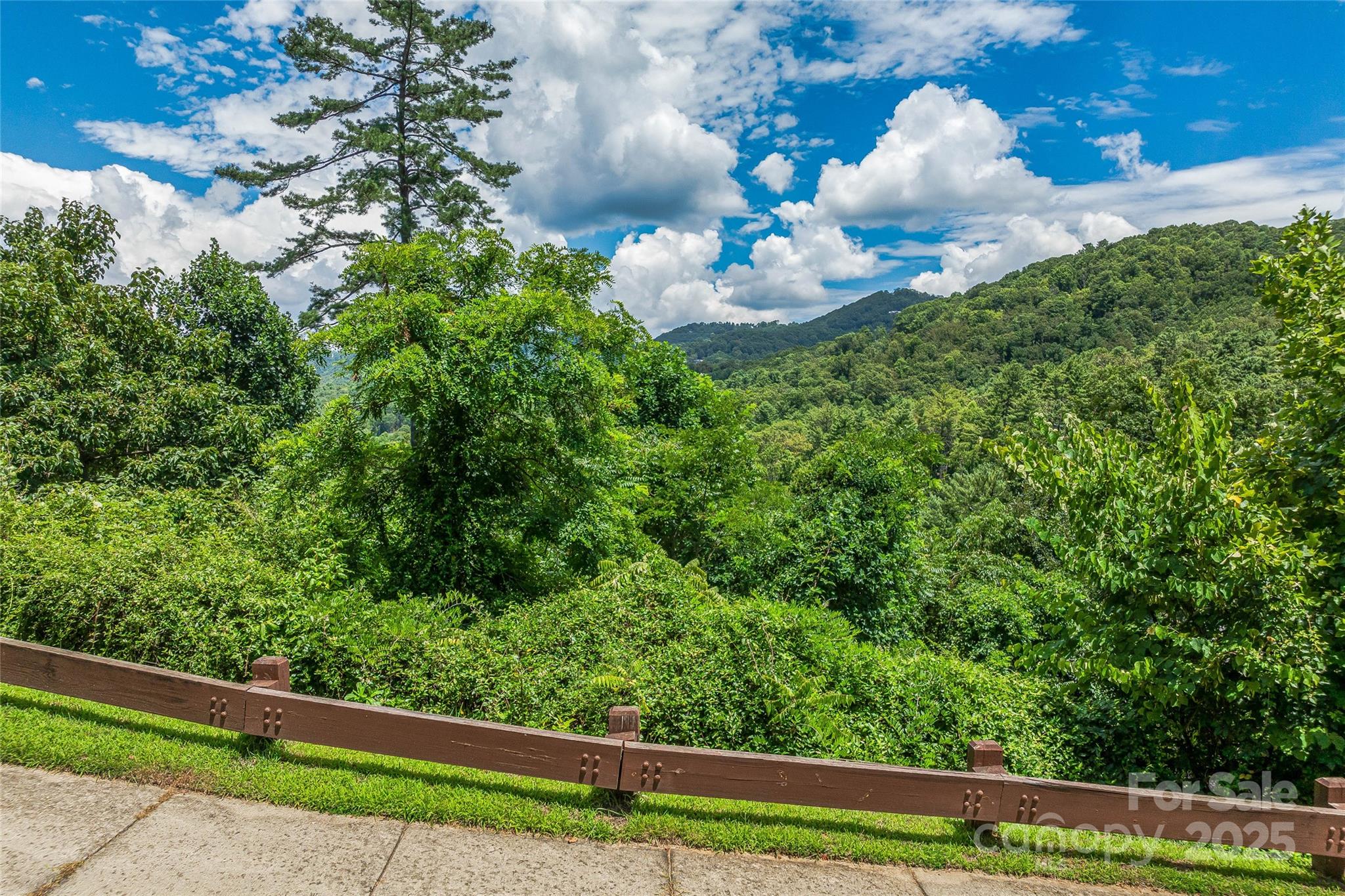 Grove Park Cove - Land