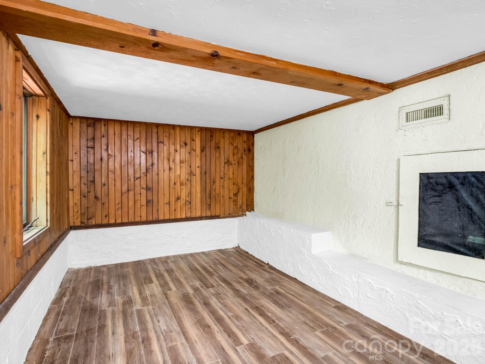 Rumbling Bald on Lake Lure - Residential