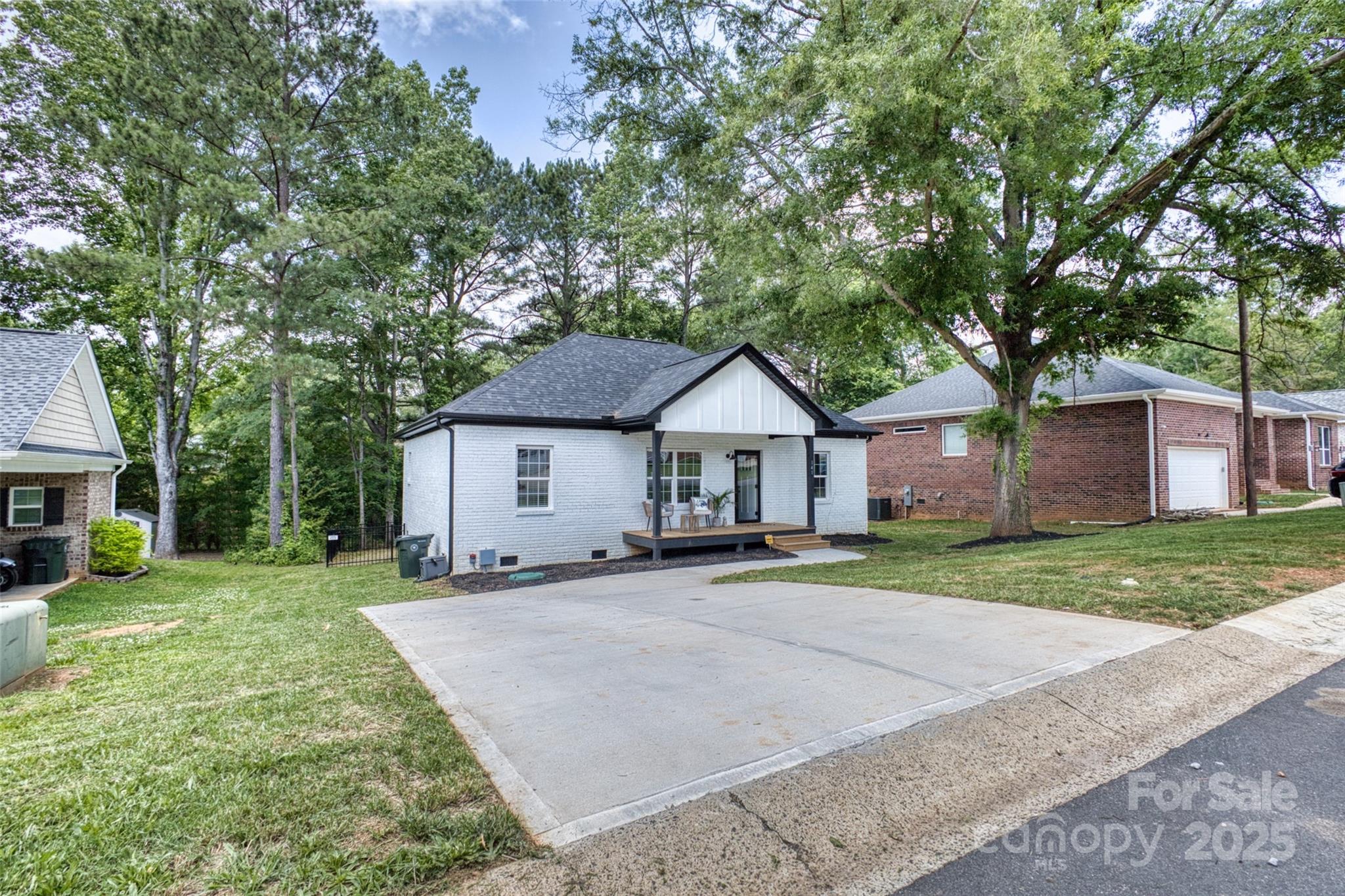 Ole Eastpointe - Residential