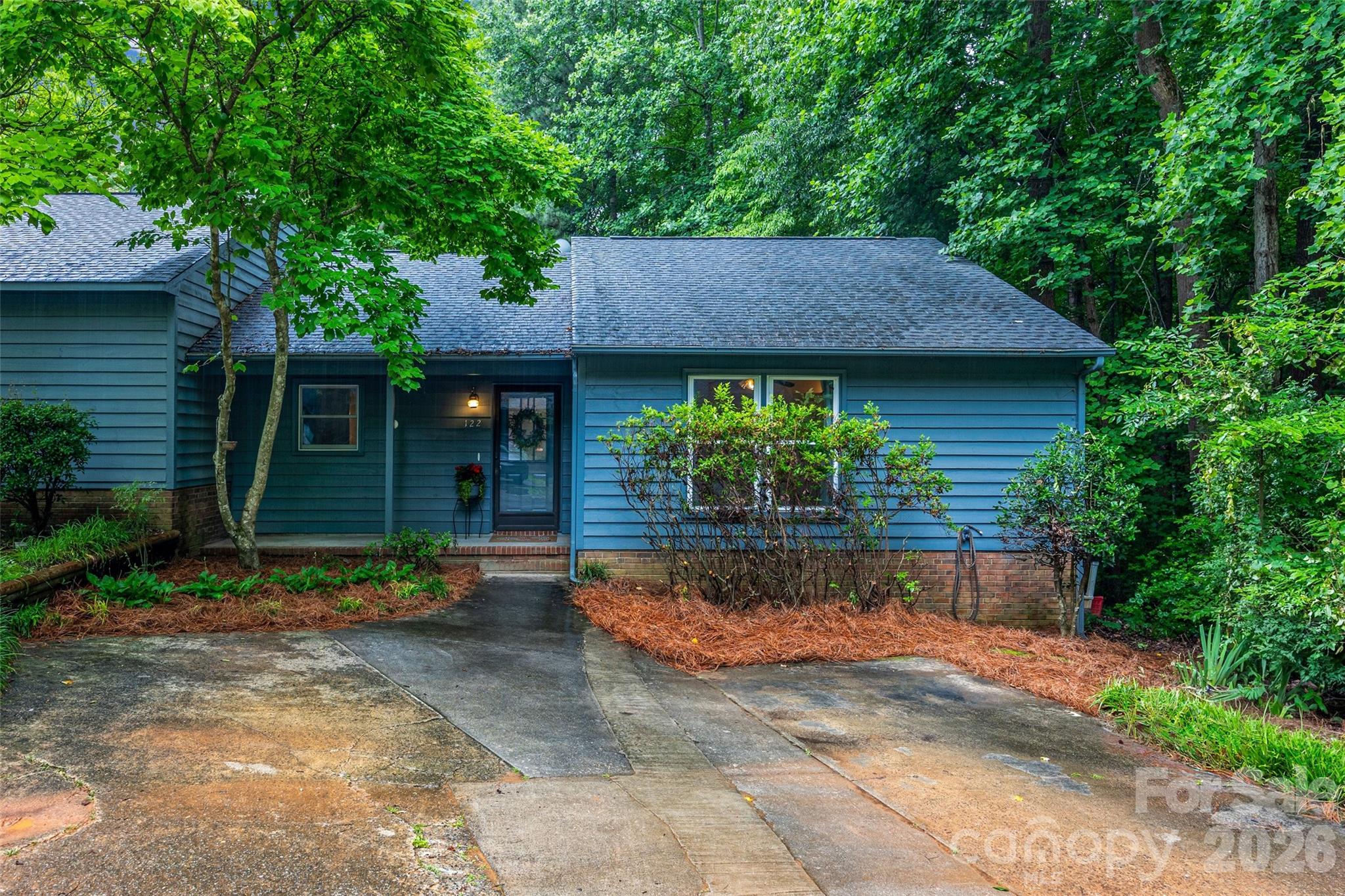 Foxwood Village - Residential