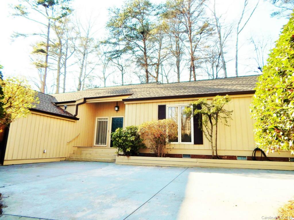 Delightful Ranch with large rooms. Beautiful family room with wood beamed ceilings. Large living room with lots of natural light. This house has so much potential and tons to offer!