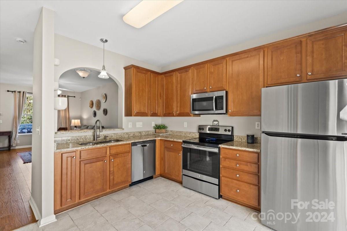 Ridge Pointe - Residential
