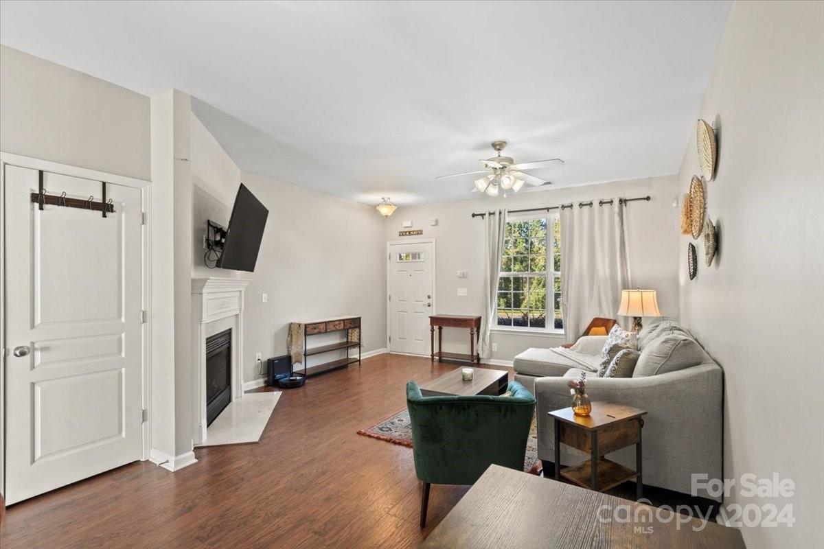 Ridge Pointe - Residential