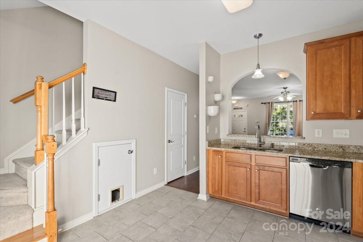Ridge Pointe - Residential