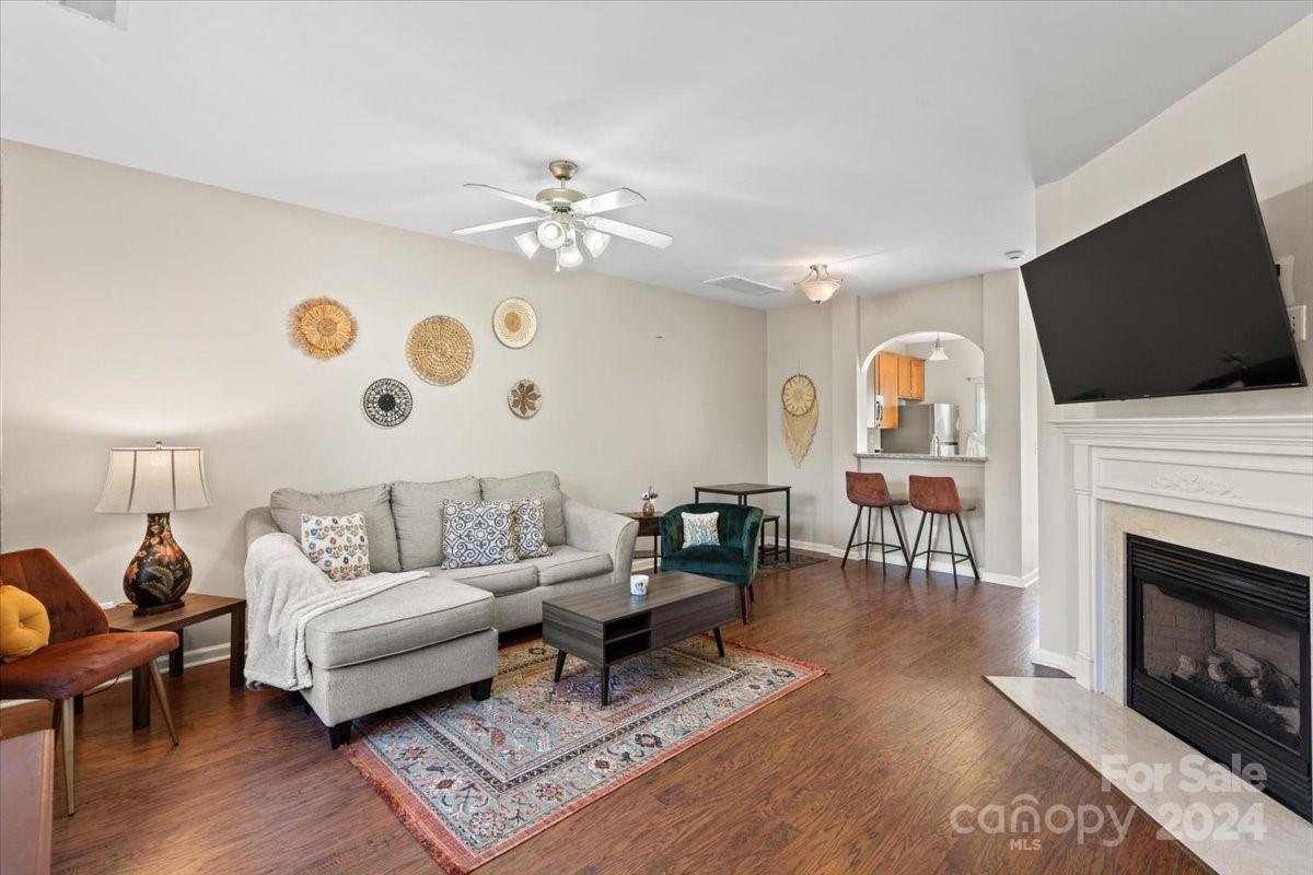 Ridge Pointe - Residential