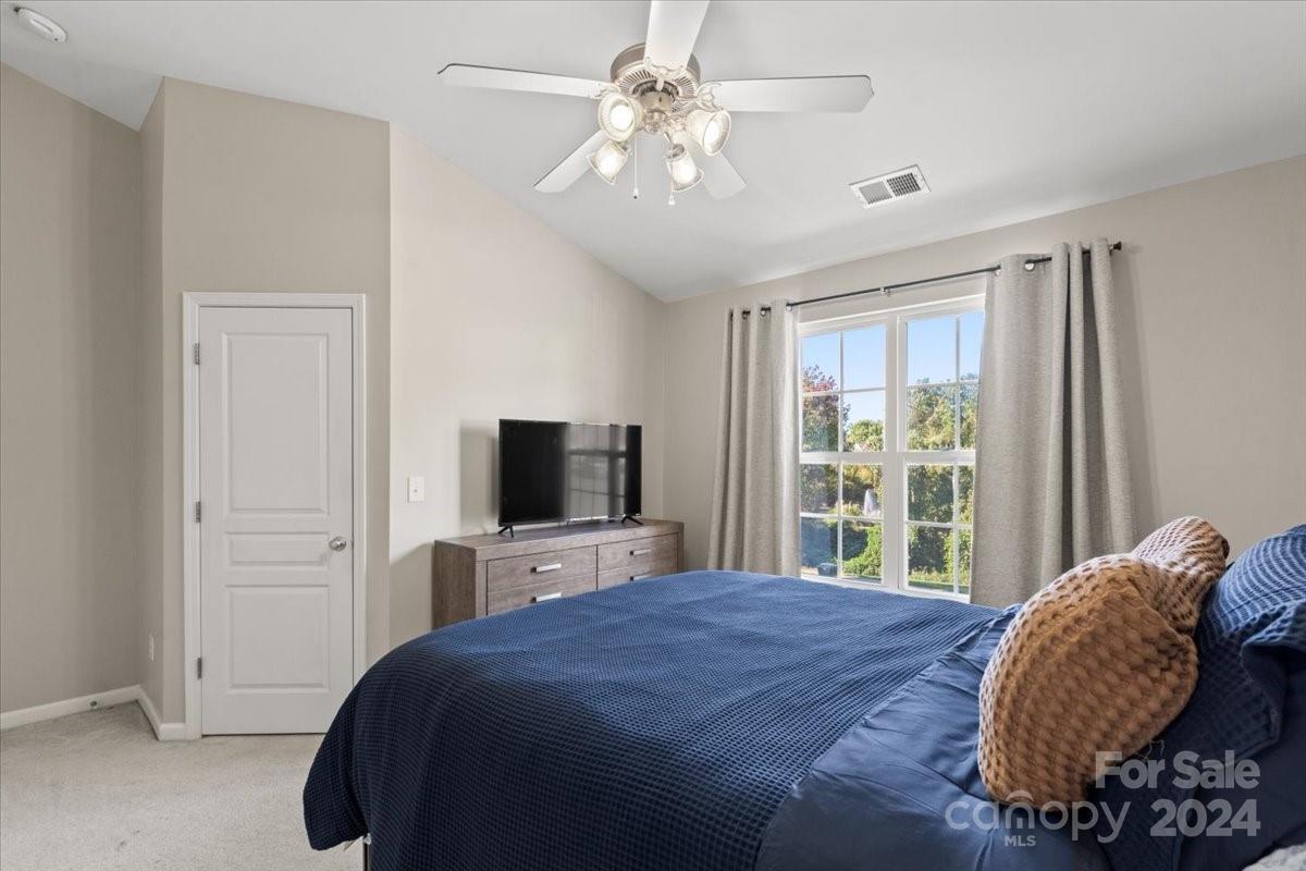 Ridge Pointe - Residential