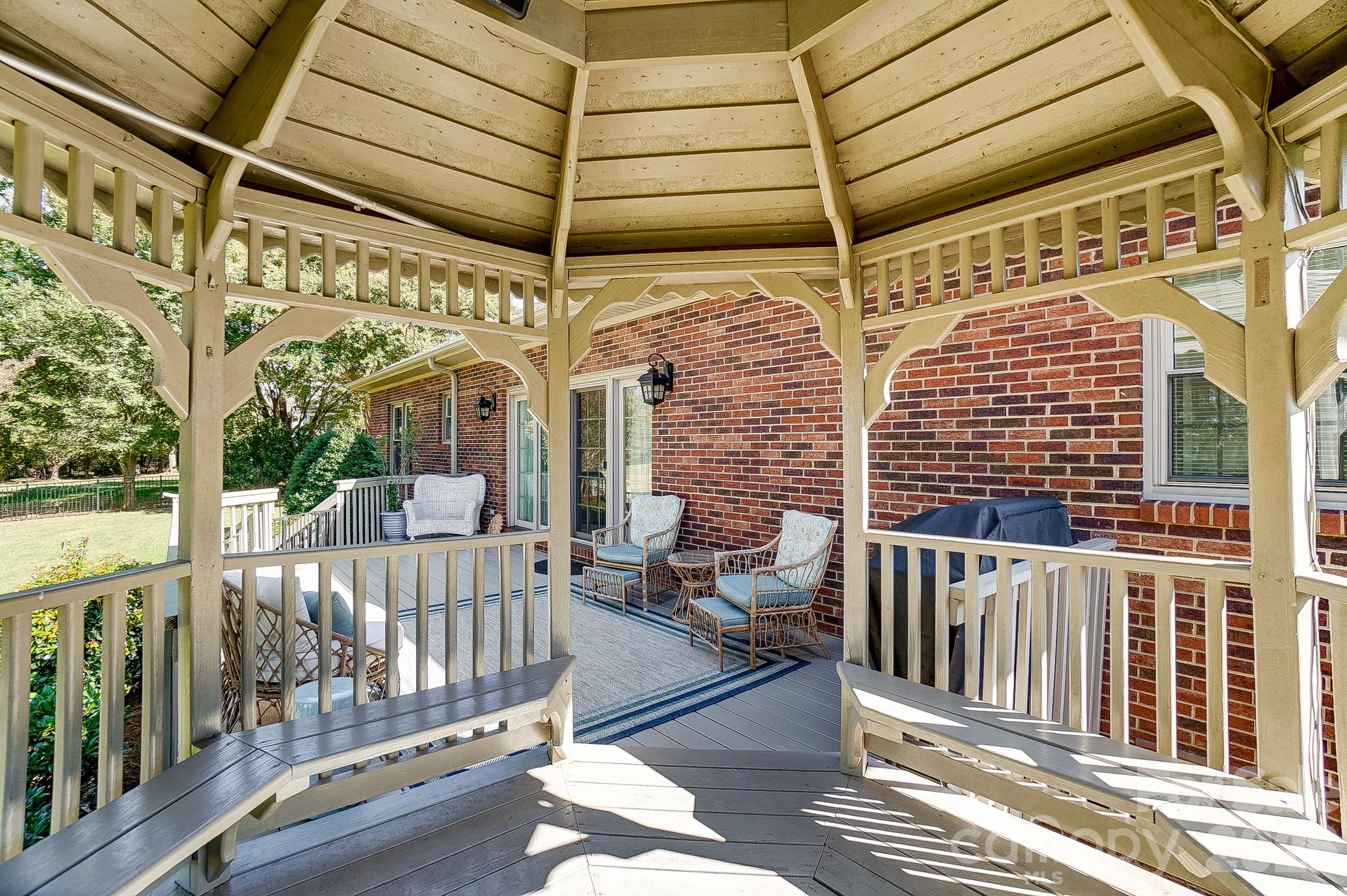 Mallard Head - Residential