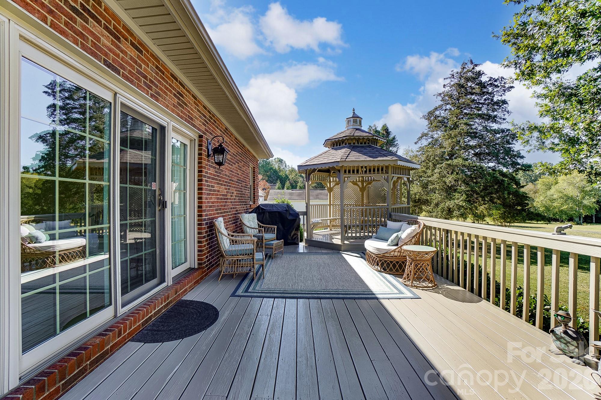 Mallard Head - Residential
