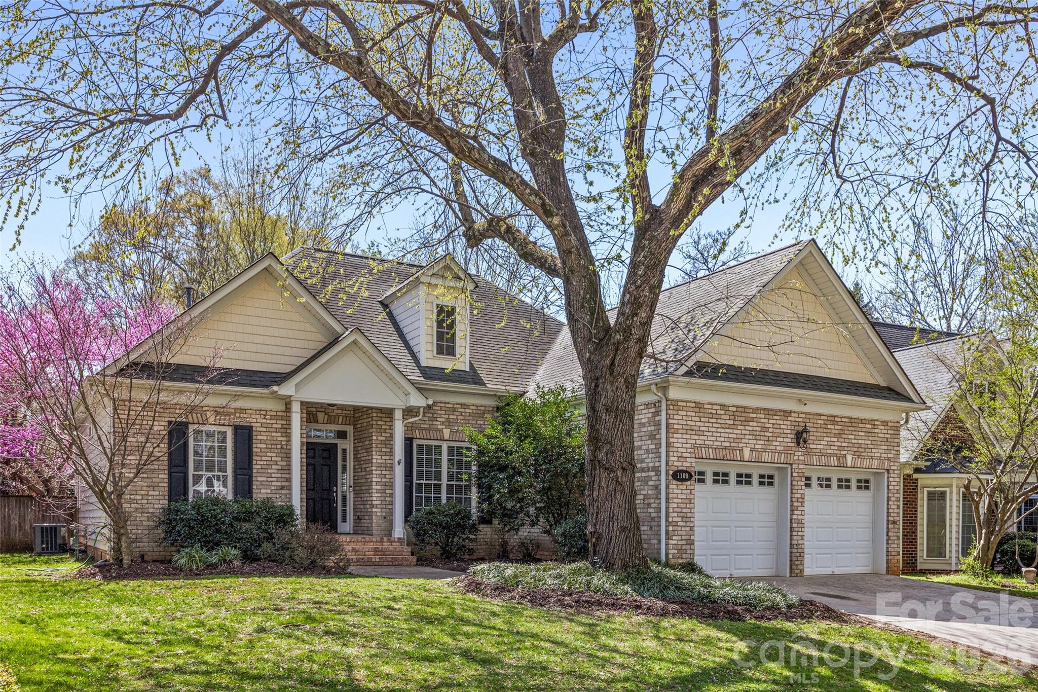 Welcome to 1109 Moray Court, a beautifully maintained home on a tree-lined cul-de-sac street just off Rama Road. Whether you're seeking a low maintenance move-in ready home, downsizing without sacrificing comfort, relocating to Charlotte, or simply looking for a compelling alternative to condo or townhome living, this home offers the perfect blend of location, functionality, and lifestyle. Just minutes from SouthPark and Cotswold's premier shopping, dining, and everyday conveniences, with an easy 15-minute commute to Uptown Charlotte. Step inside to the inviting open den and dining area featuring vaulted ceilings, large windows, neutral paint, and a cozy gas fireplace. The kitchen is tastefully updated with elevated finishes including quartz countertops, white shaker cabinets extended to the ceiling, and a beautiful ceramic tile backsplash. Kitchen is also equipped with a gas cooktop and stainless steel appliances. The generously sized primary suite is privately situated on its own side of this split-bedroom floor plan and features a tray ceiling and a large walk-in closet. The primary bathroom offers a dual-sink vanity, a spacious tiled shower and a tub. On the opposite side of the home, you’ll find two additional bedrooms and a full bathroom, ideal for guests or a home office setup. Step outside to a fully fenced backyard surrounded by privacy trees, complete with a pergola and extended deck, creating the perfect space for relaxing or entertaining. Additional seller updates include a new furnace (2024), air conditioning (2019), and water heater (2023).