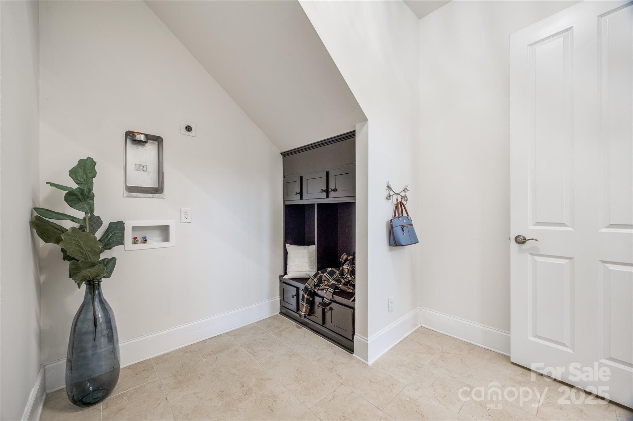 The Retreat At Sunset Ridge - Residential