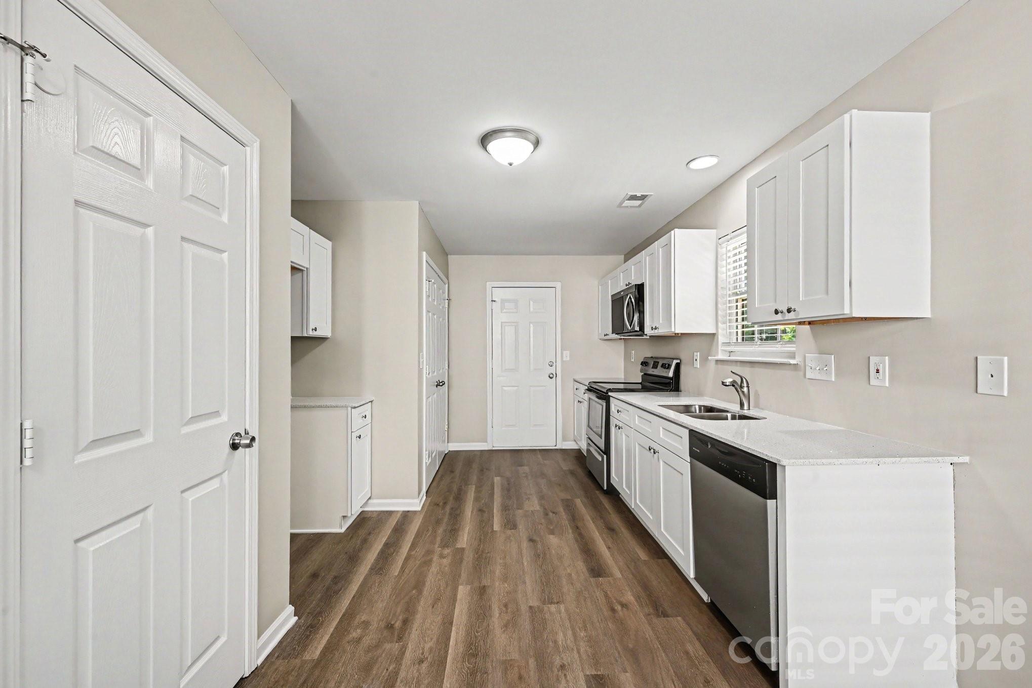 Oakbrooke - Residential