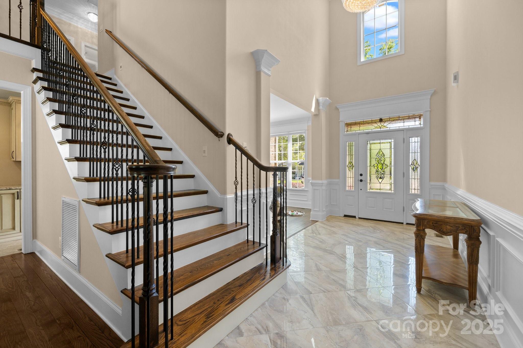 LAUREL CREEK - Residential