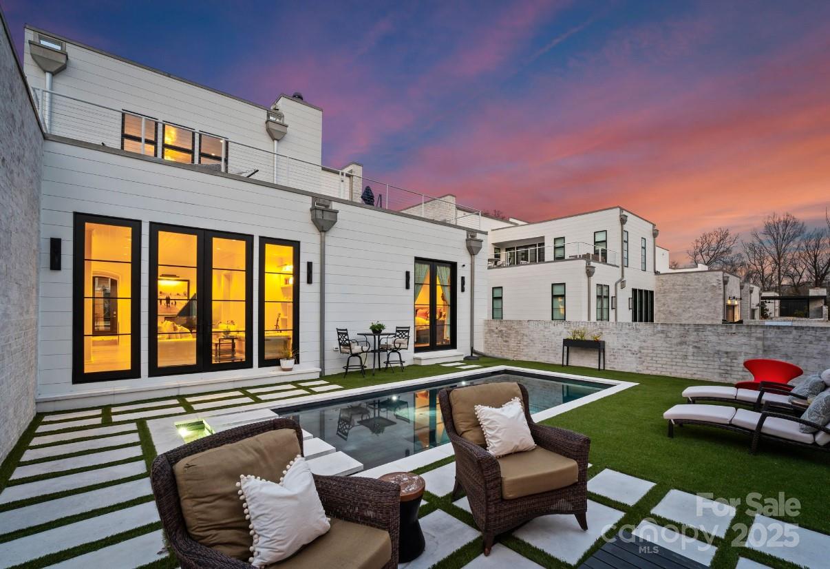Kenwood Sharon Lane - Residential