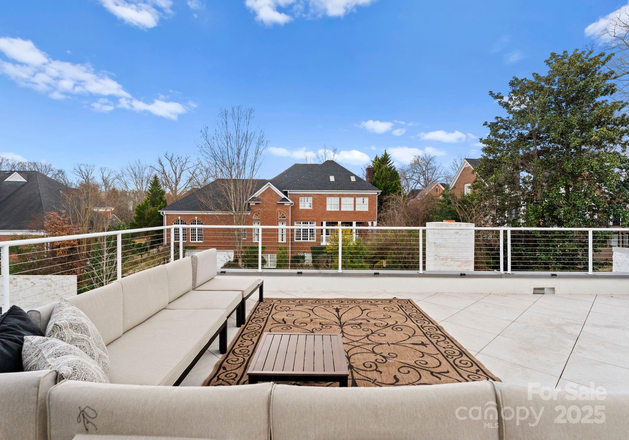 Kenwood Sharon Lane - Residential