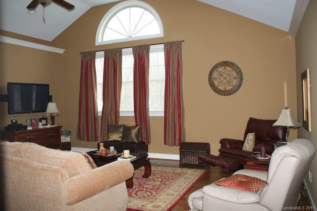 Meadow Lakes II - Residential