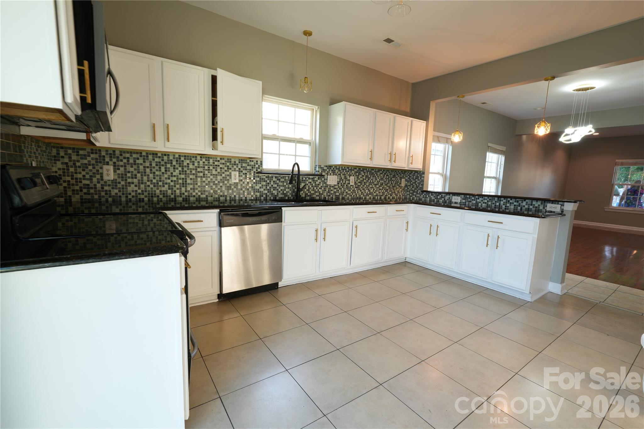 Springhurst at Hickory Grove - Residential