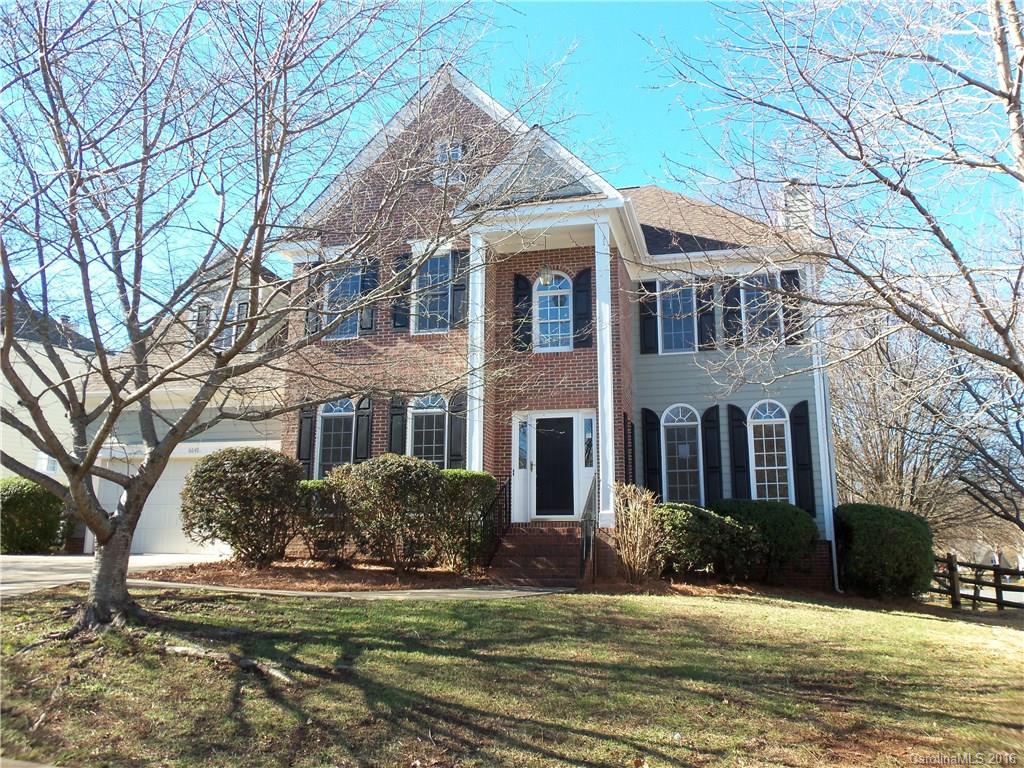 Renovated home located in sought after Highland Creek development. Home is like new, complete with a new roof, new HVAC units, new flooring. Beautifully renovated kitchen. 
Don't miss this home!