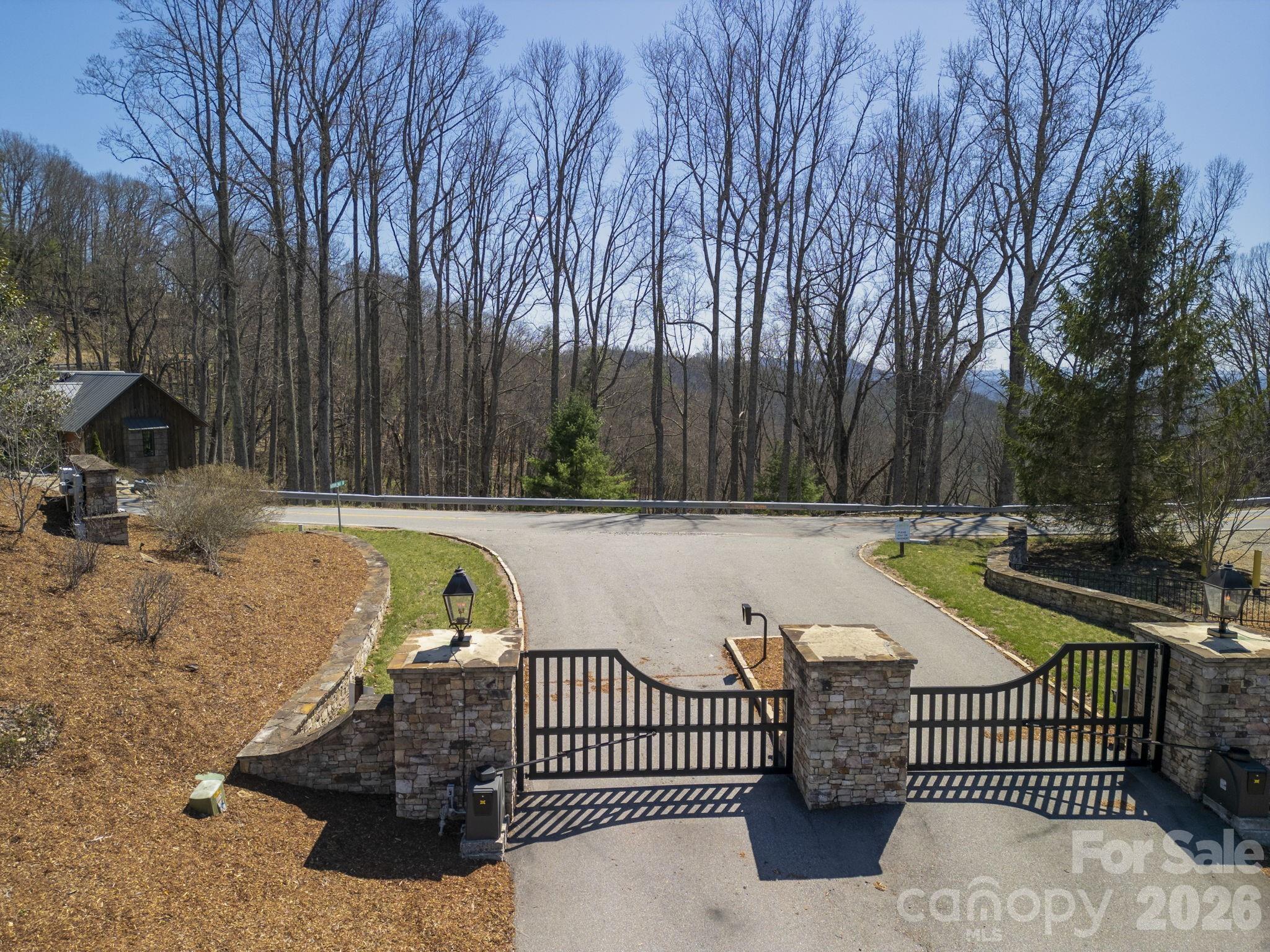 Town Mountain Preserve - Land